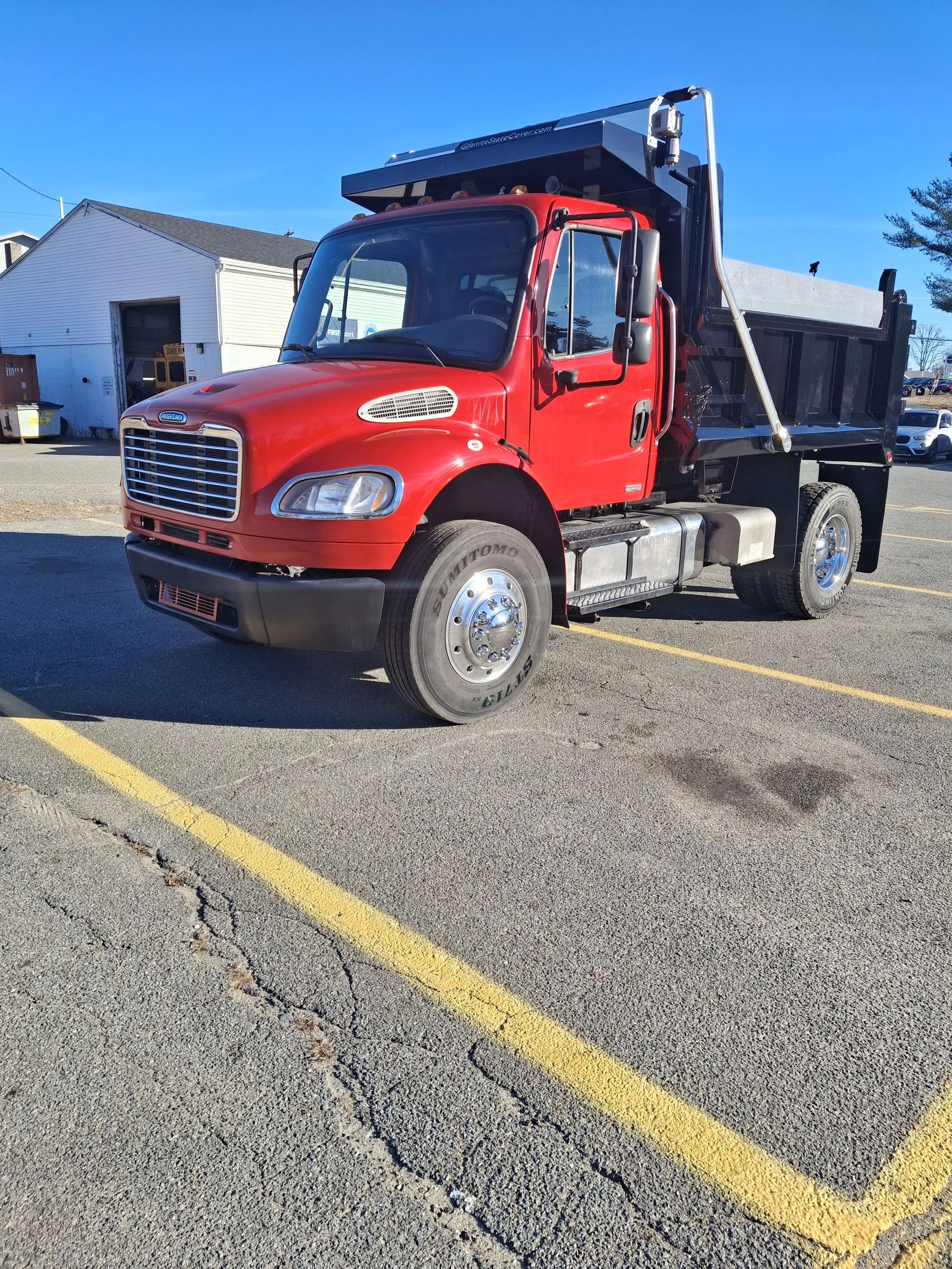 2009 Freightliner 6 Wheel Dump Truck