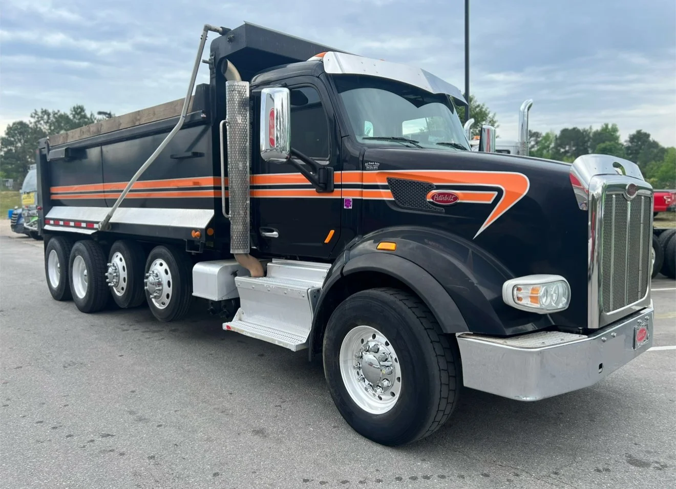 2016 Peterbilt 567 Dump Truck
