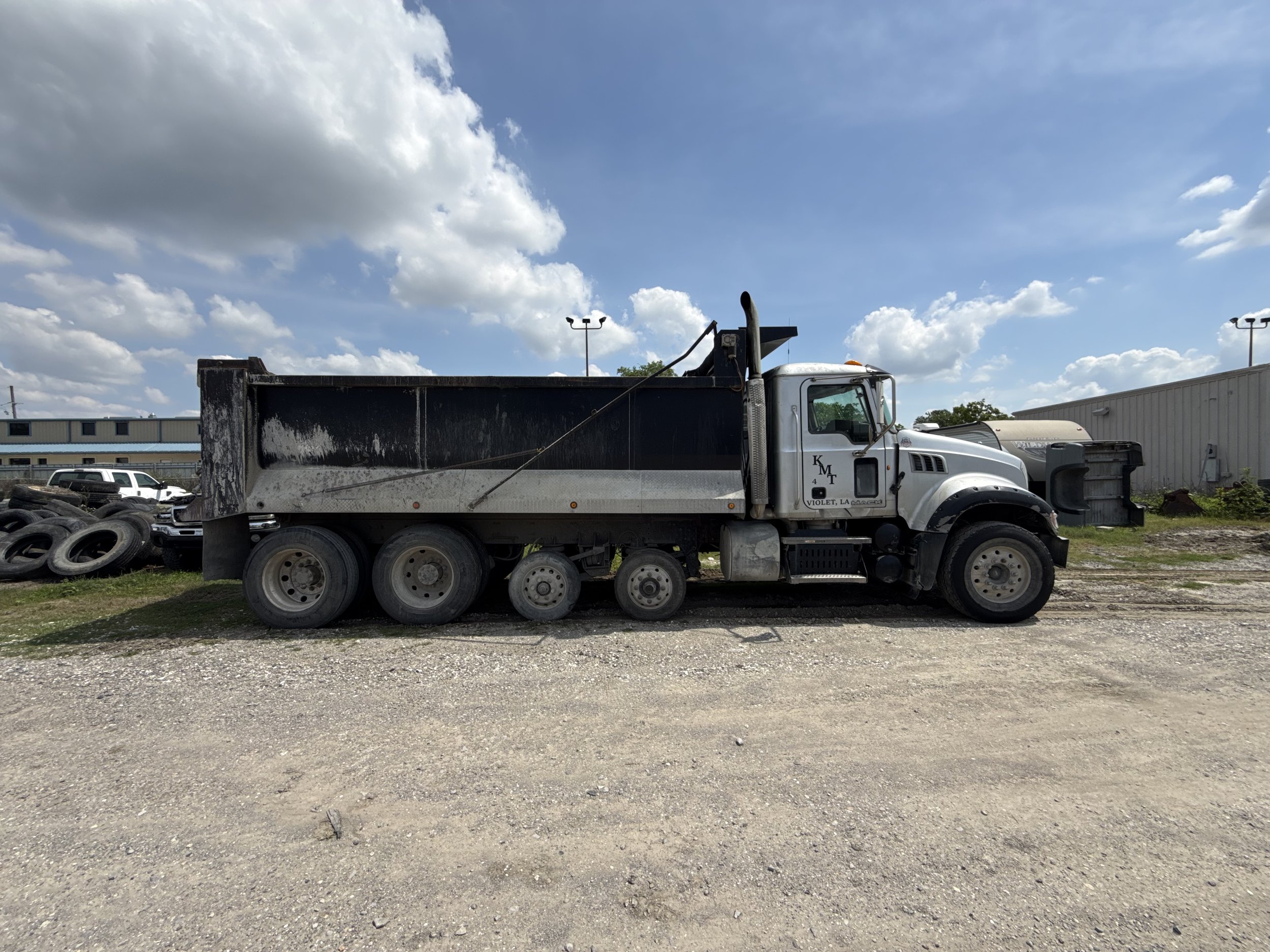 2012 Mack GU713 Quad-Axle Dump Truck