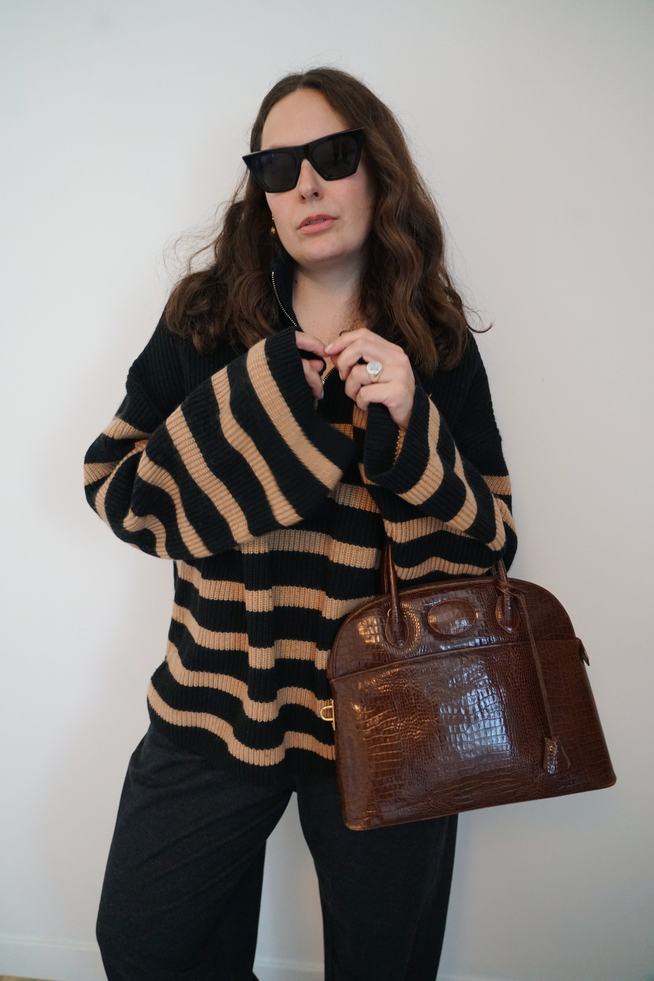 Vintage Finesse La Model Brown Mock Croc-Embossed Leather Handbag