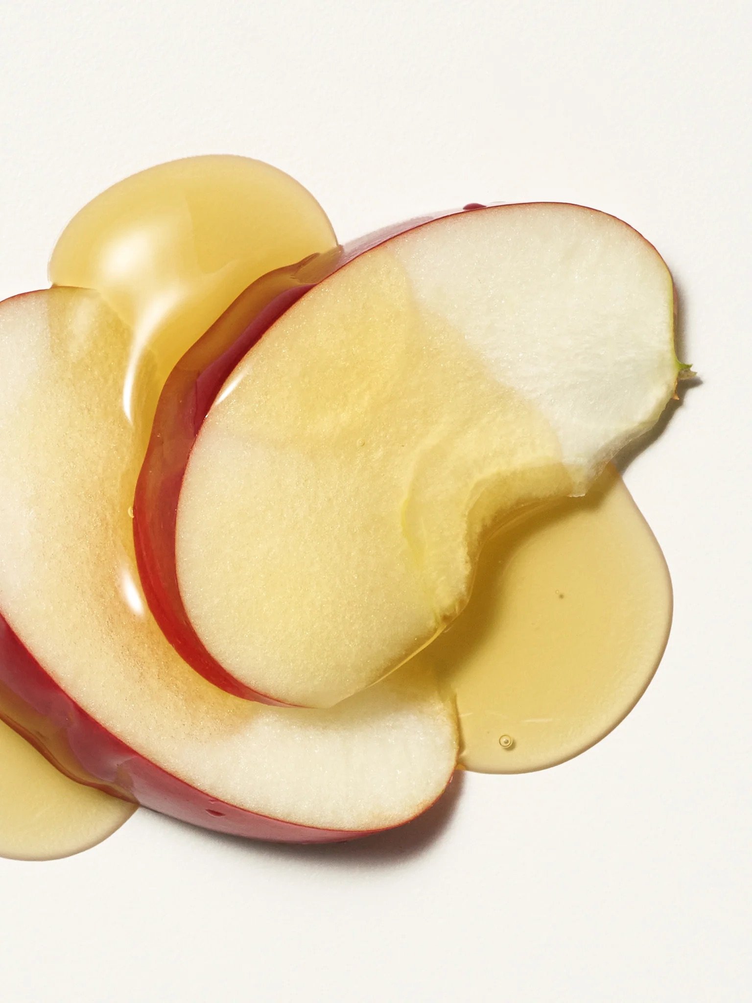 AG-Care-REMEDY-Apple-Cider-Leave-On-Mist_Apple_Cider_Vinegar_Ingredients.jpeg