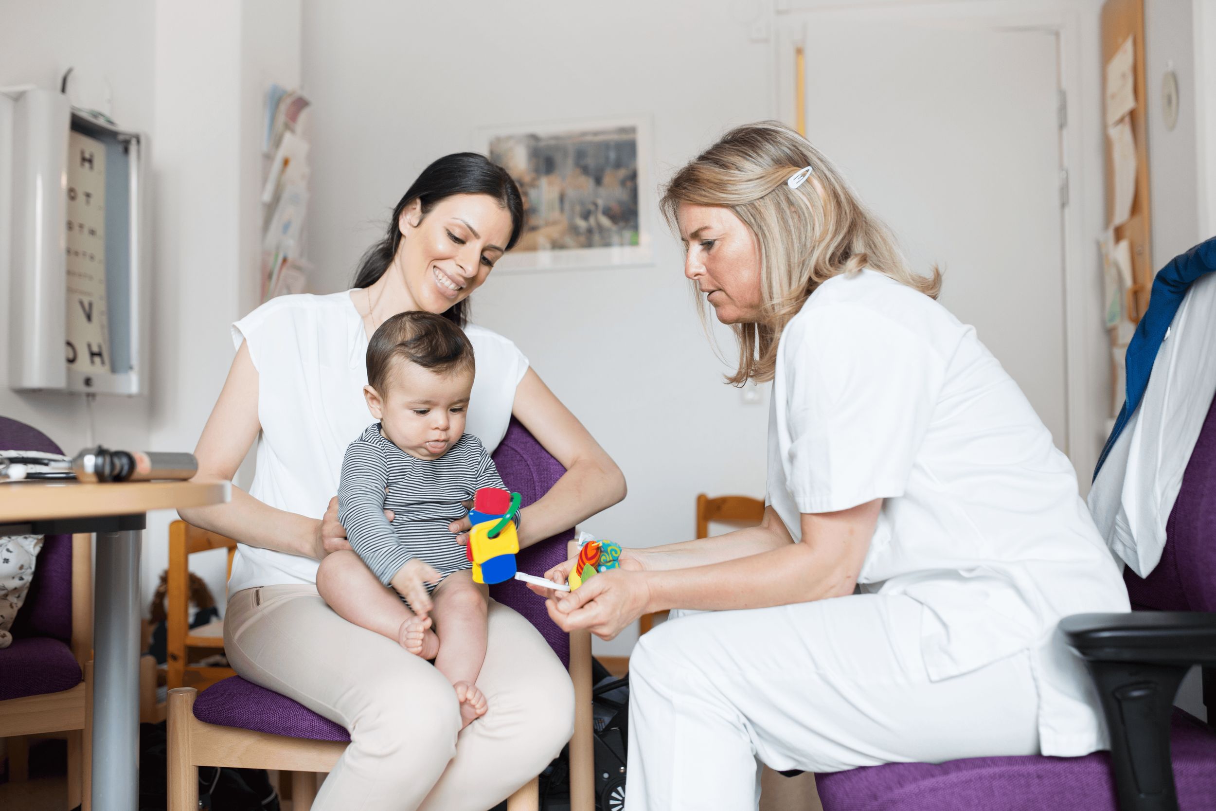Family-centered parent coaching session at Thriving Joy Pediatric Therapy