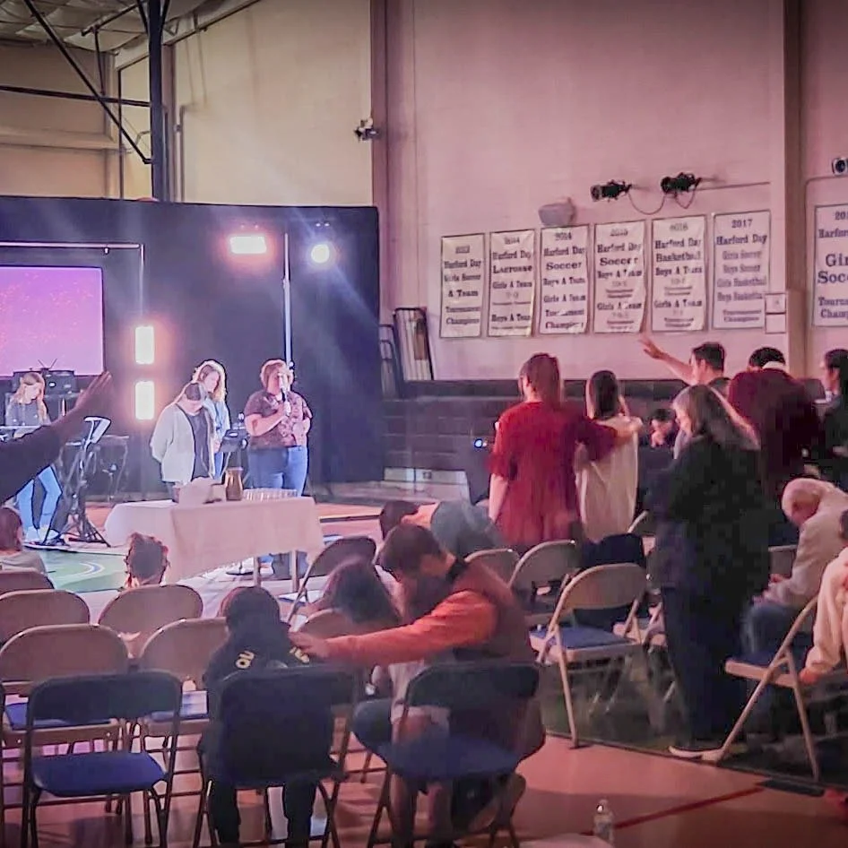 💓Sunday Recap💓
Today, we continued our series &quot;Poured Out&quot; in the Gospel of John 🌅
Pastor Chris preached a message on John 11:45-48 about the plot to kill Jesus. 📖
We learned that the plot to kill Jesus was:
1️⃣ Motivated by Power
2️⃣ R