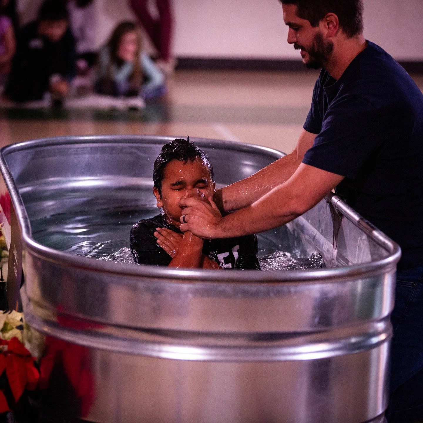 💓Sunday Recap💓
Today, we continued our series &quot;Poured Out&quot; in the Gospel of John 🌅
Pastor Steven preached a message on John 12:20-26 about dying to self. 📖
We learned that unless you die to yourself, you cannot live for Christ:
1️⃣ To b