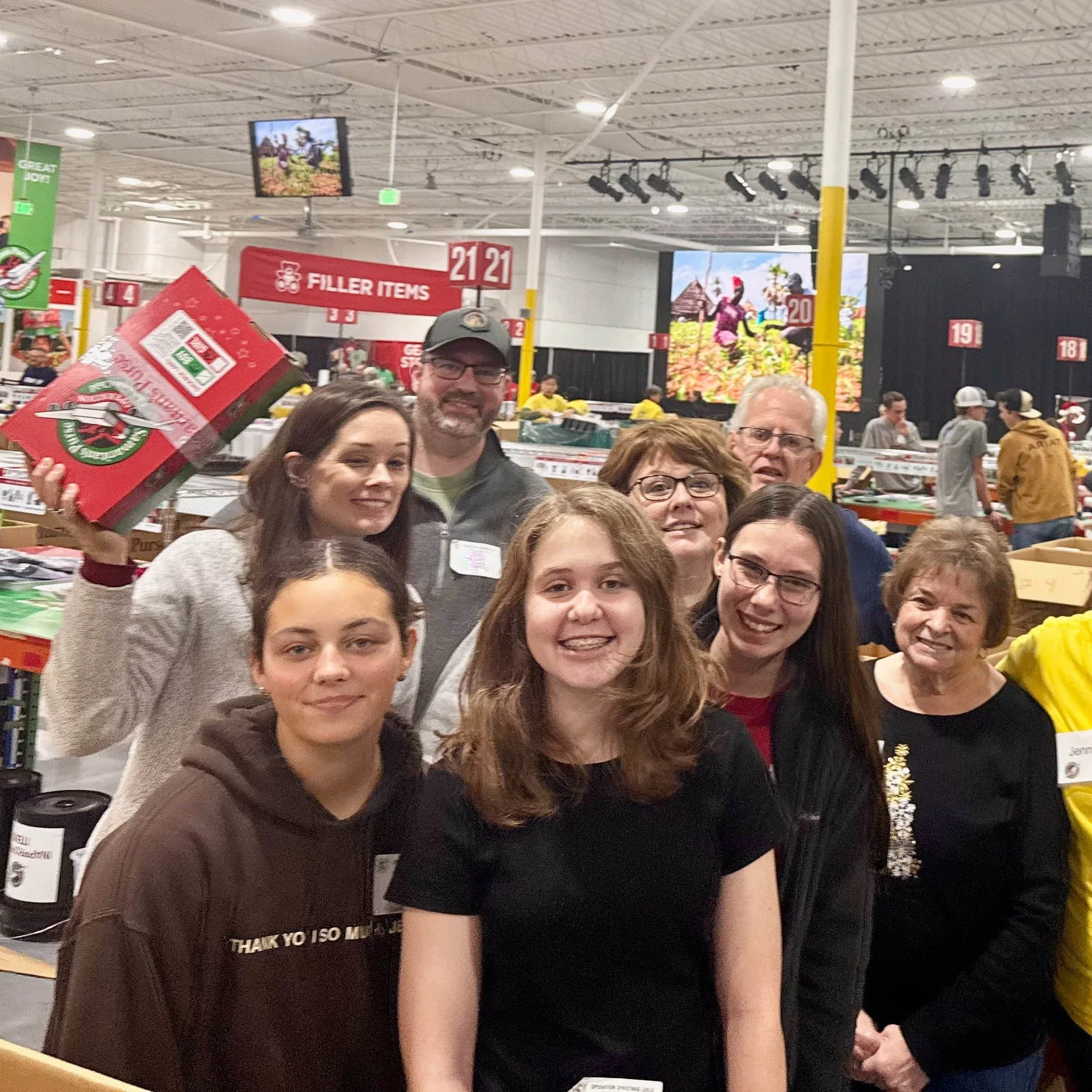 We had the opportunity to serve our local Operation Christmas Child distribution center and help pack Christmas gift boxes to send out to children all over the world. 🤩