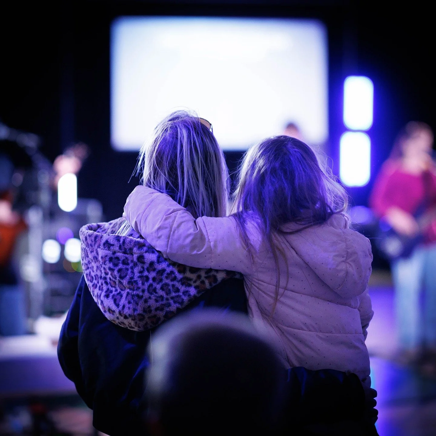 💓Sunday Recap💓
Today, we continued our series "Unstoppable: The Road to Resurrection" in the Gospel of John. 🌅
Pastor Chris preached a message on John 15:18-16:4 on How To Live as a Christian in the World. 📖
We learned that we need to:
