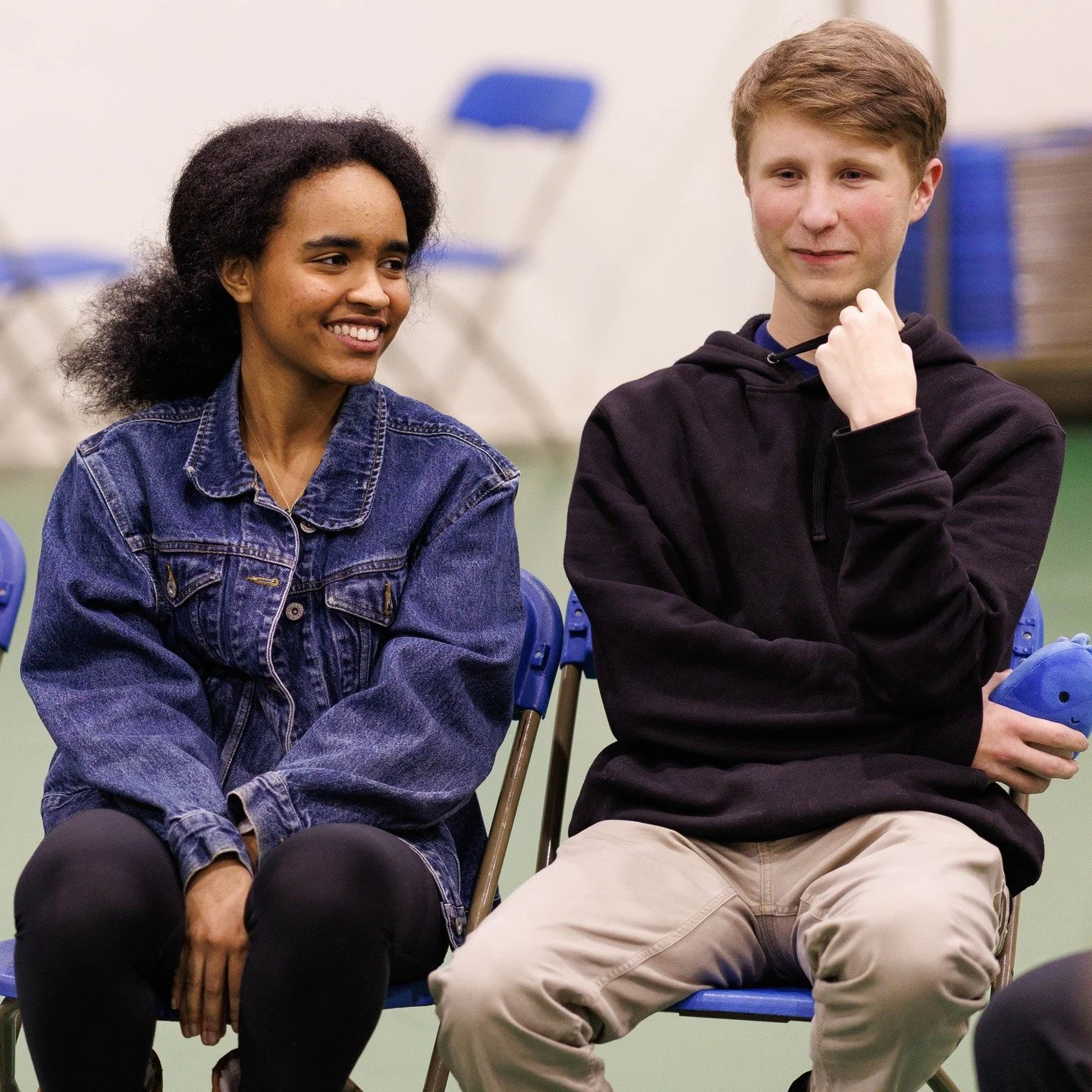 Dwell City Students enjoyed their time hanging out, playing apples to apples, a large group game of empire, and learning more about God's Word. 🙌