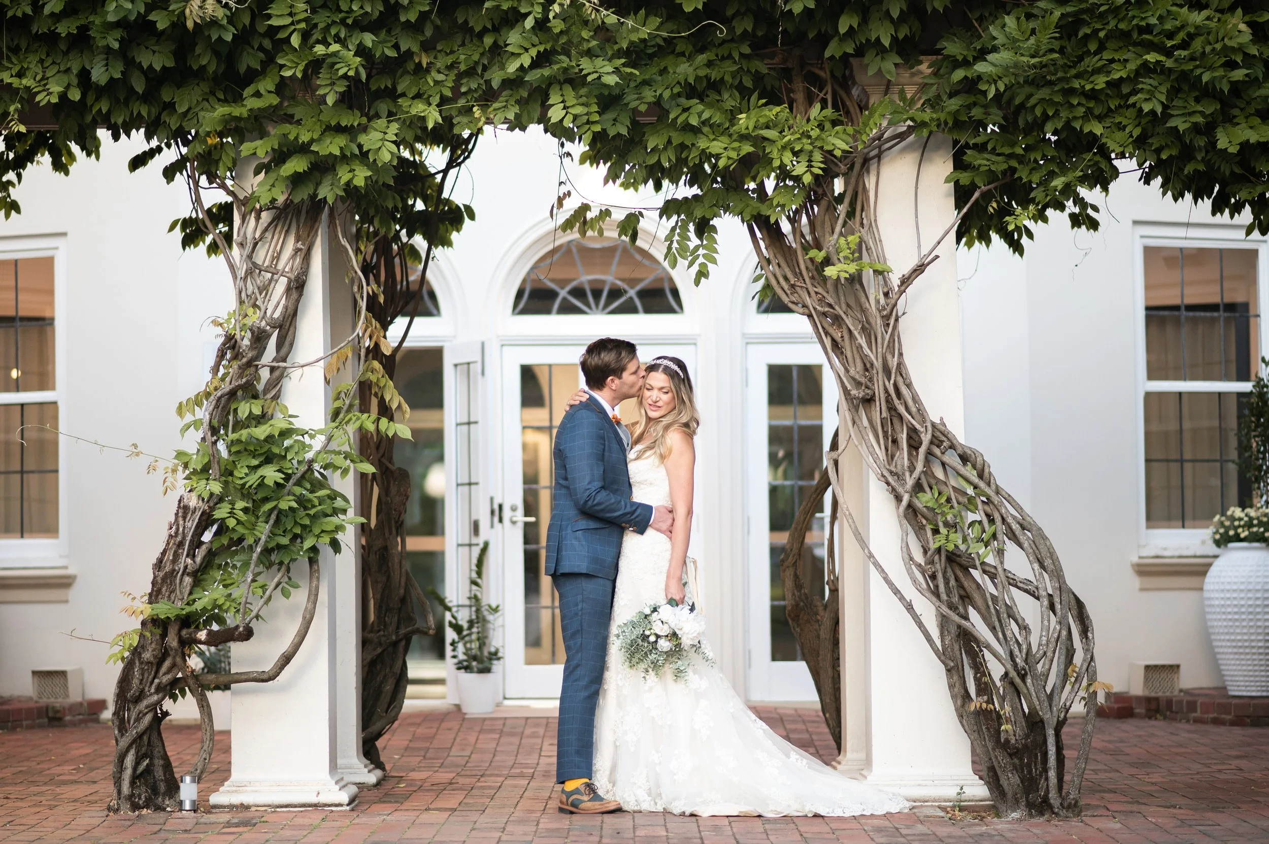 A Timeless Wedding Anniversary Session in Canberra – Maddie &amp; Mark’s 10-Year Celebration