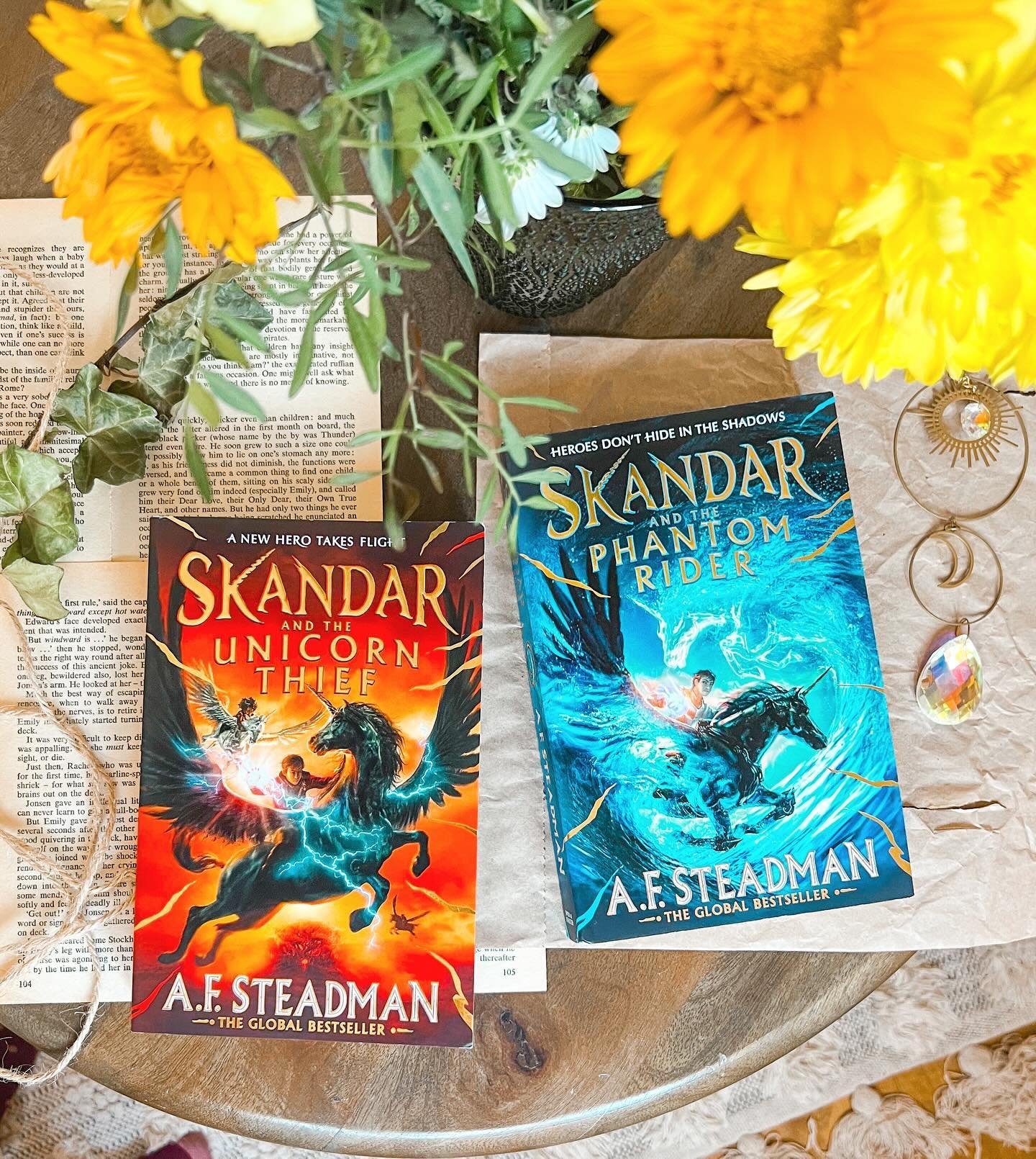 Over the last few weeks I have been completely, head over heels obsessed with the Skandar series. The books tell the story of Skandar, a 13 year old boy who&rsquo;s chosen to become a unicorn rider, so he heads off to the Eyrie, a magical school wher