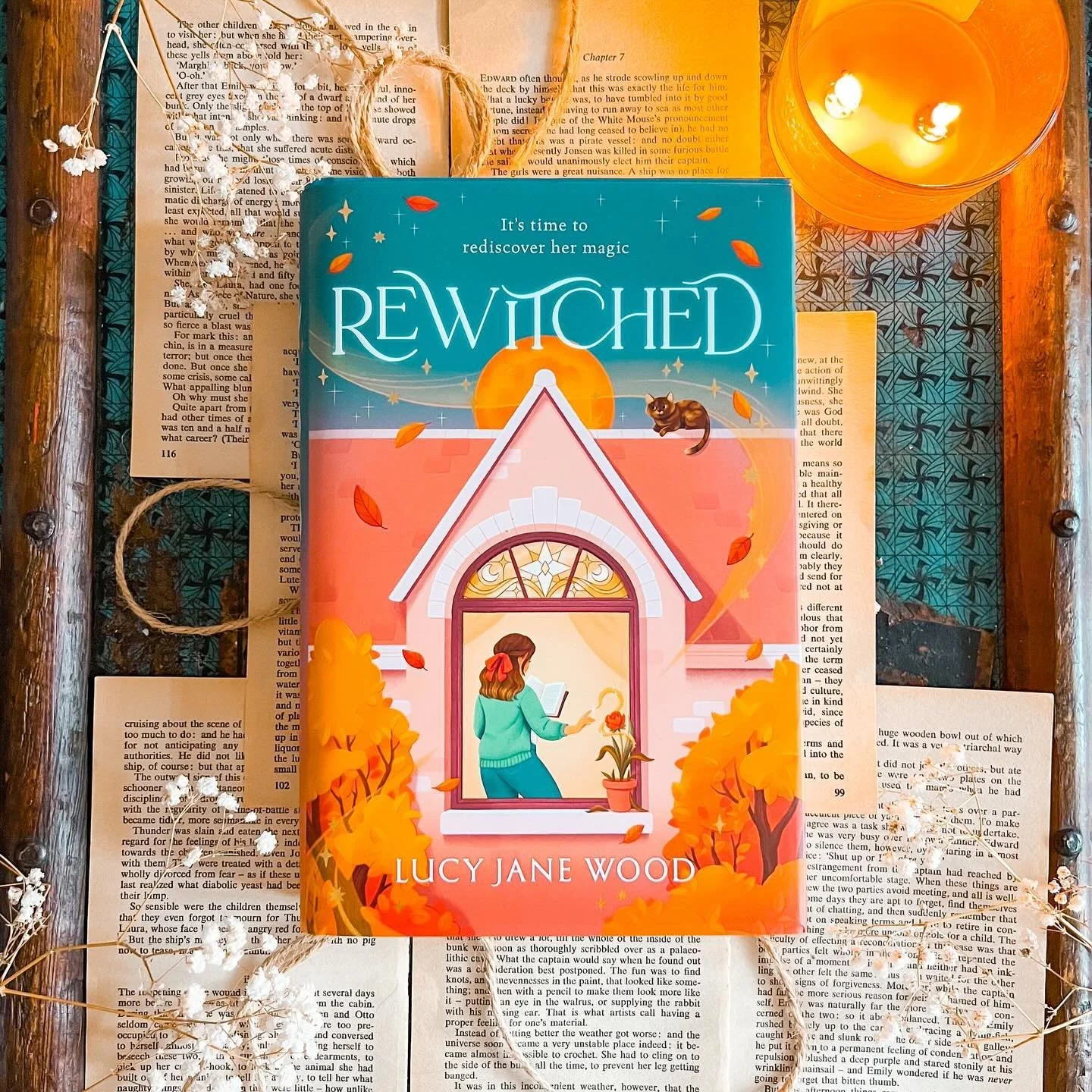 Happy publication day to Rewitched! If you grew up reading magical books, watching You&rsquo;ve Got Mail or Practical Magic and love autumn, bookshops and London, this book is for you! ✨🍁

Belle Blackthorn is turning 30, which means she must prove s