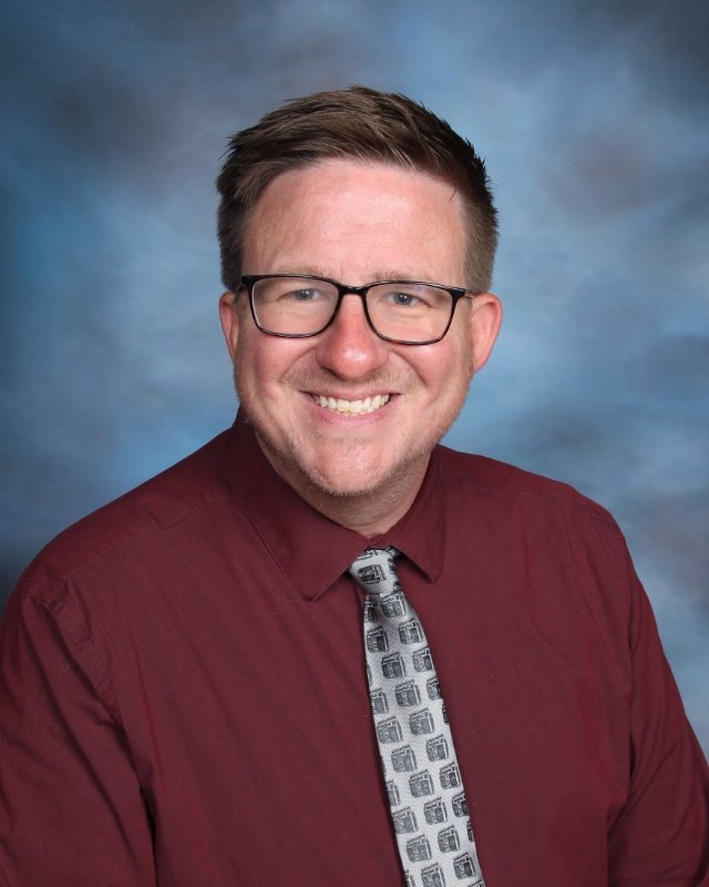 We are grateful to celebrate Mr. Bestul during Assistant Principal Week! From supporting teachers and students to helping solve challenges big and small, Mr. Bestul leads with care, positivity, and dedication. We are thankful for all he does for Lake