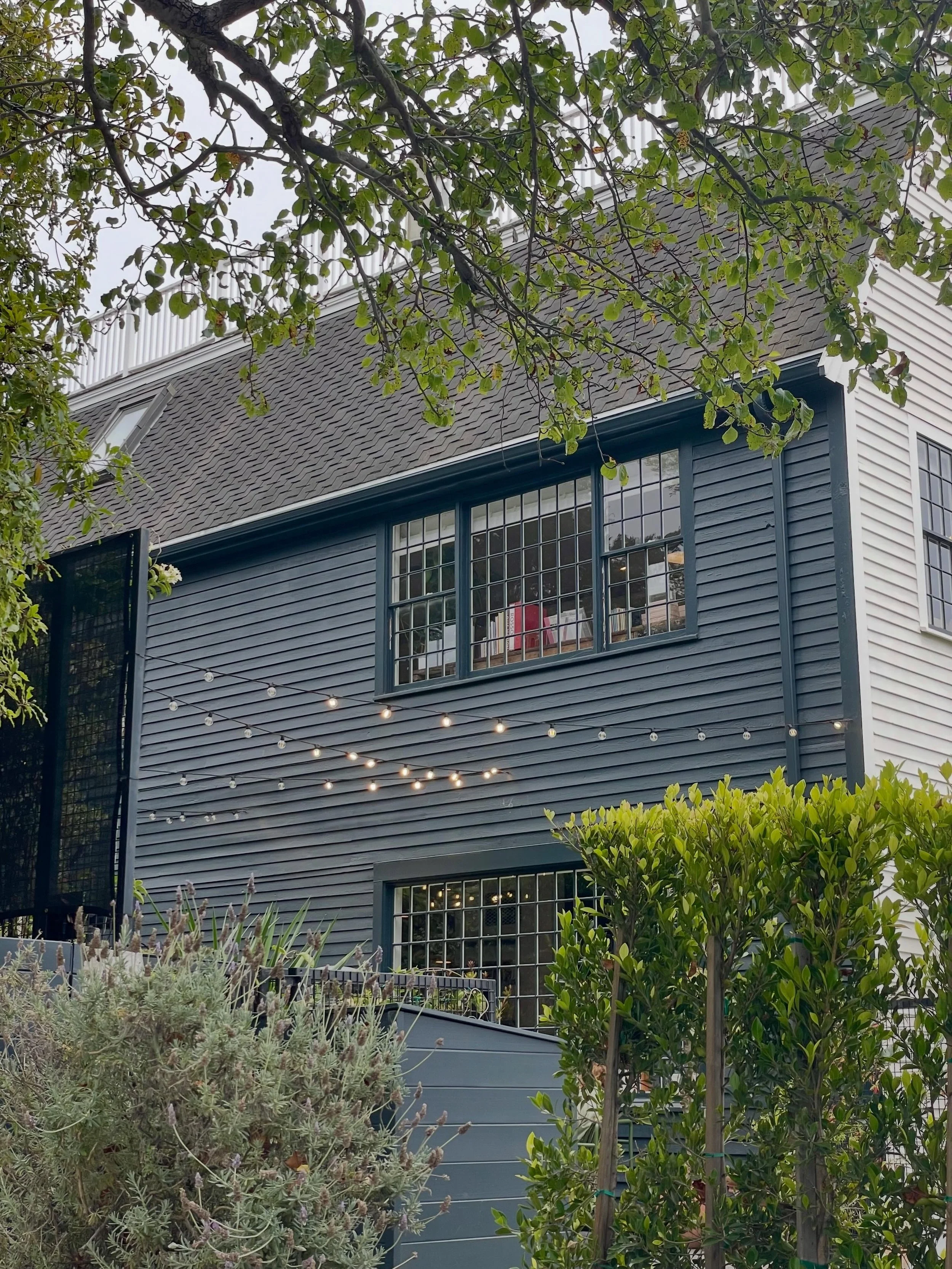 Drove two hours for a bookstore, and I would do it again without hesitation 📗

Godmothers in Summerland, California is everything. Oprah is a regular. Meghan, the Duchess of Sussex, is a regular. And now, apparently, so am I.

If you&rsquo;re ever p