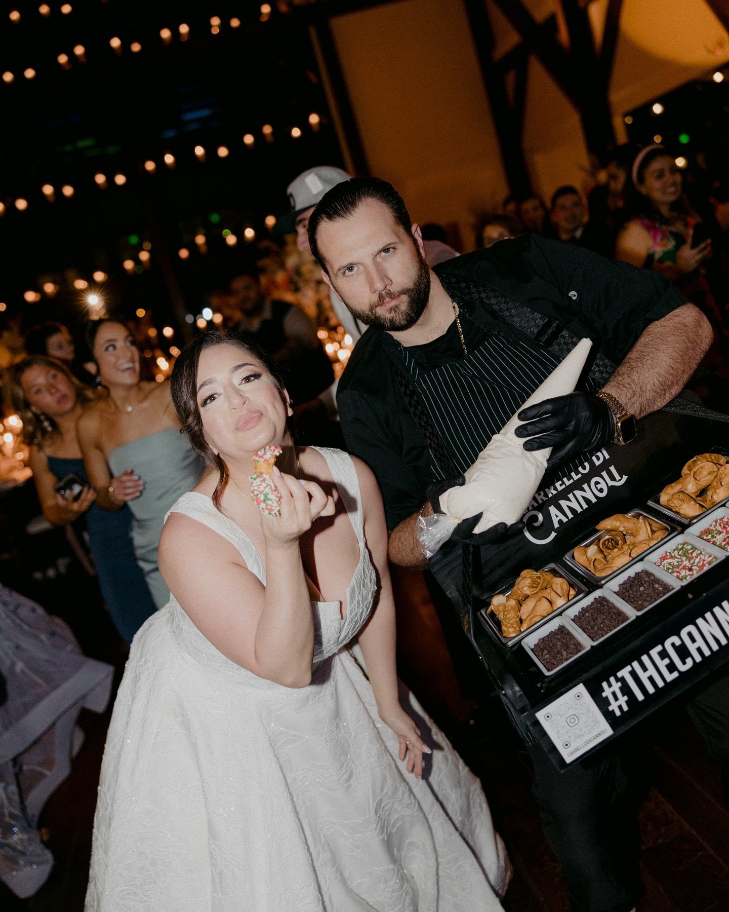 When you hire the #cannoliguy to serve hand piped cannoli at your wedding and people are STILL talking about it&hellip; 🤌🏻

Make a lasting impression with @carrellodicannoli ! 

📍 @crossedkeysestate 
📸 @erycpdtweddings 
👰🏻&zwj;♀️ @amandavinci 
