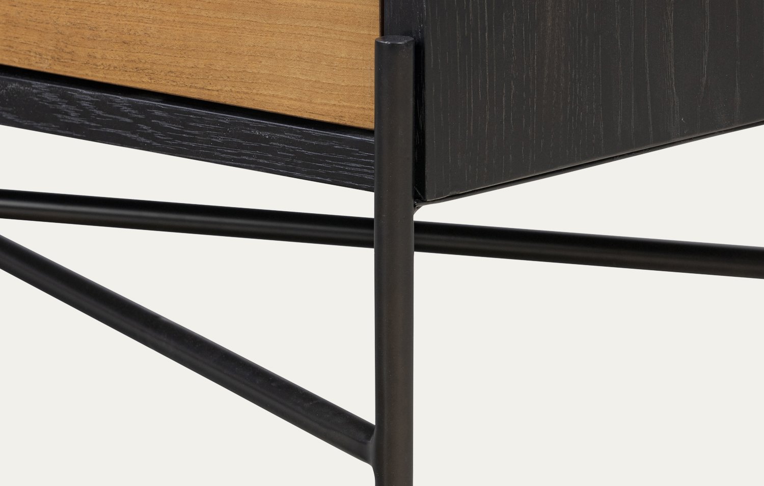 Parker-Cabinet-Product-Page-Image-08.jpg