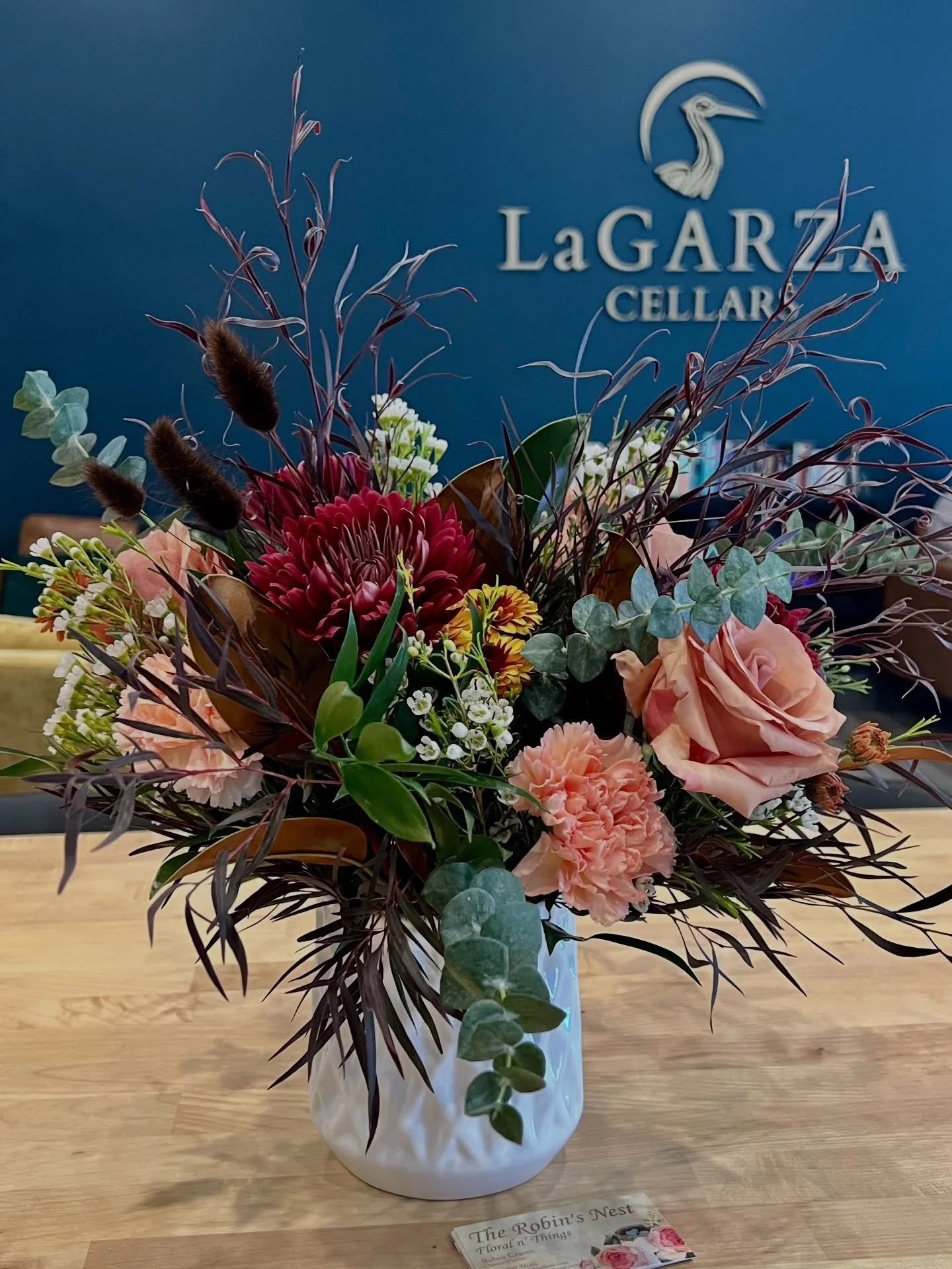 Thank you @robinsnestfloralnthings and @samanthastonecreativeco for hosting the best Fall floral class! Cheers to many more!