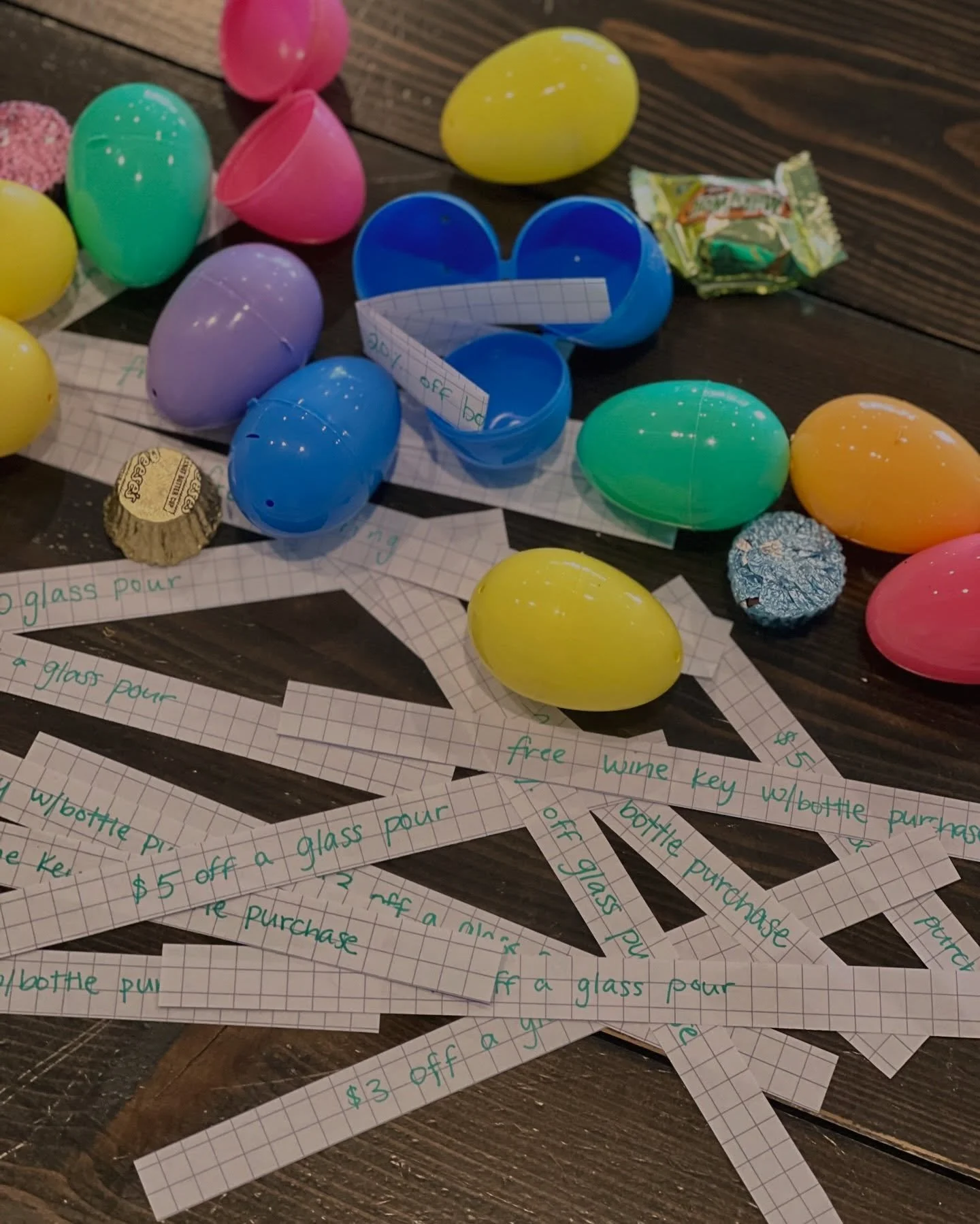 🐰 The Easter Bunny hopped by, and dropped off some surprise eggs! Stop in tomorrow 4/5 for a mystery discount or goodie! (Eggs are for 21+, we will have plain candy too) 🍬 🐣 

Open 2-7 PM