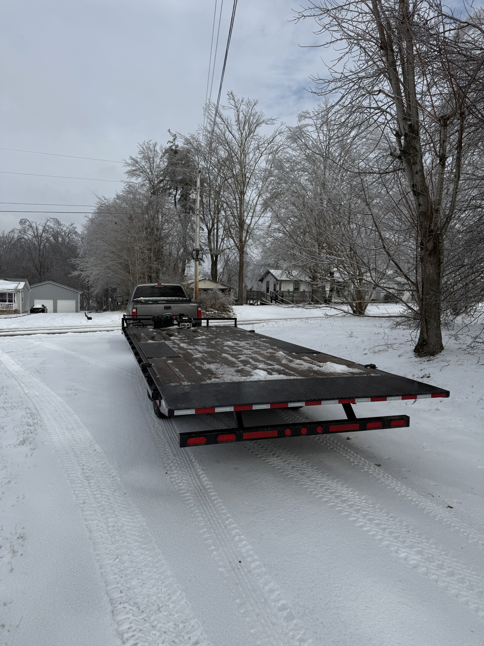 On-site trailer repair available across Middle TN. Mobile Trailer Repair at your house, jobsite, or yard.
