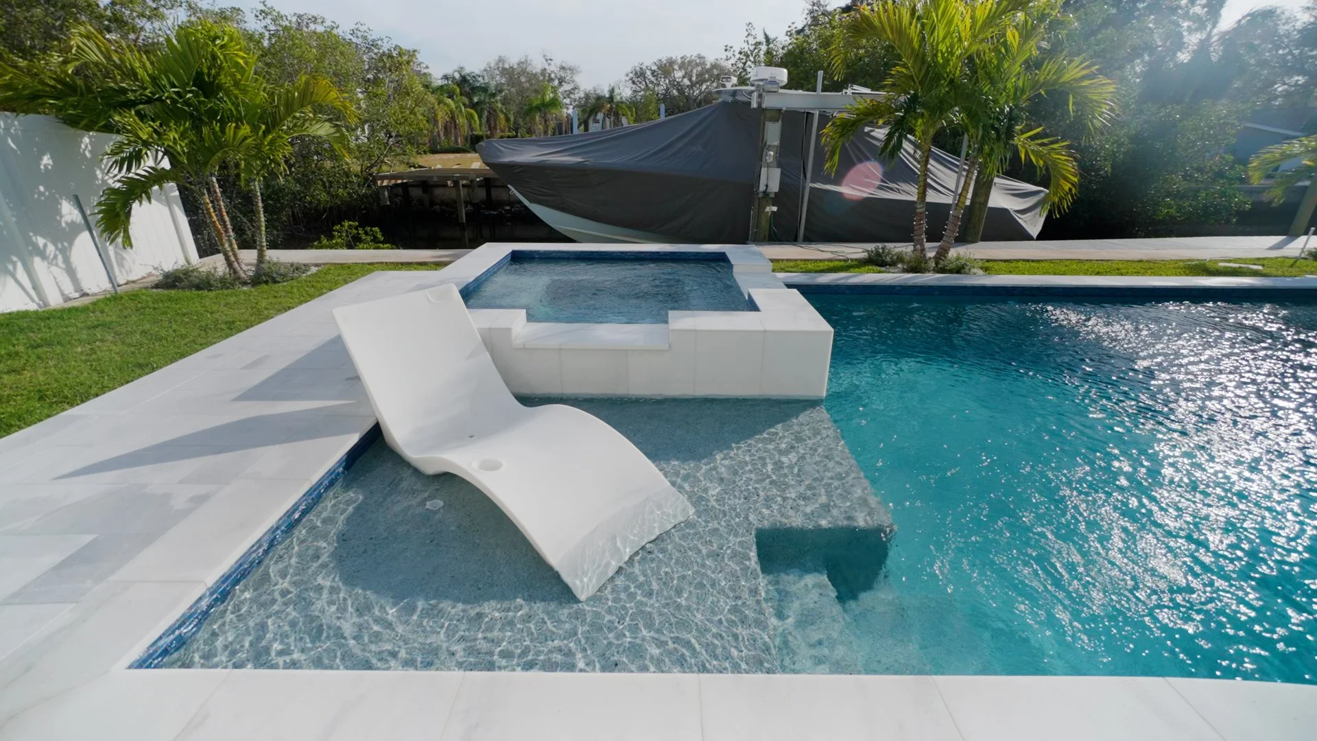 New swimming pool, spa and sunbathing shelf