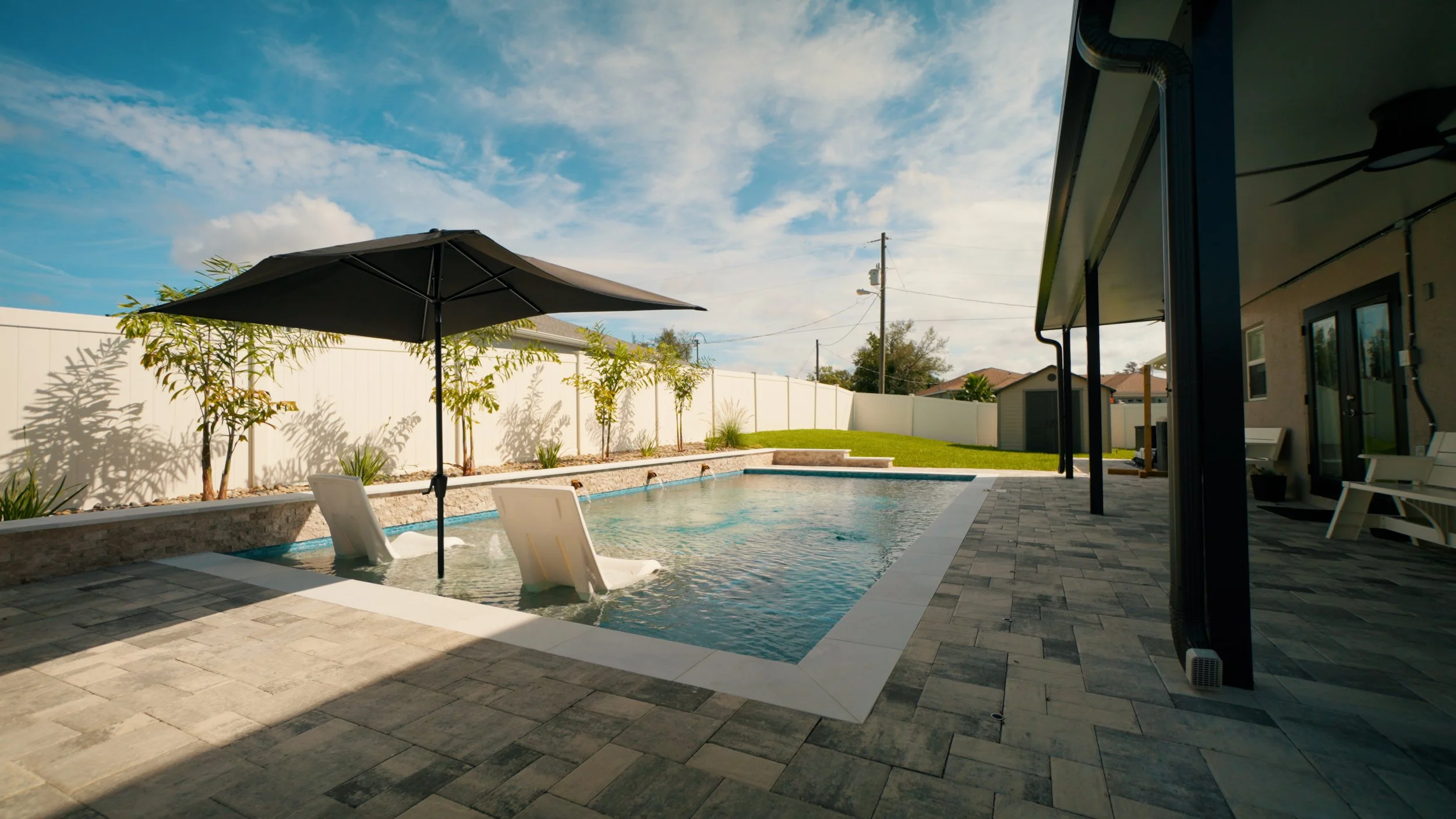 Swimming pool sun shelf