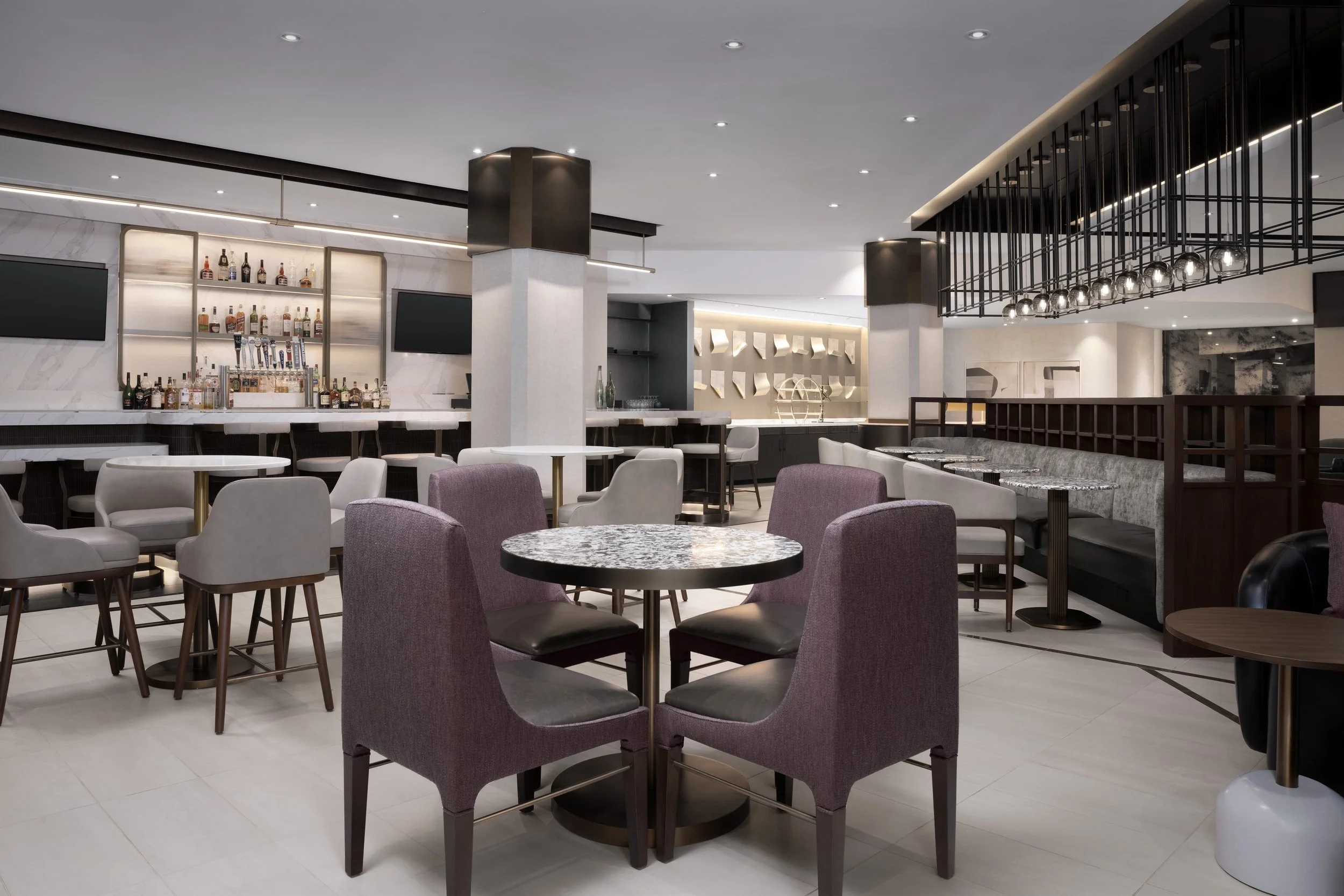 DCANAHF_VA_ARLINGTON_HILTON_LANDING_BAR_RESTAURANT.jpg