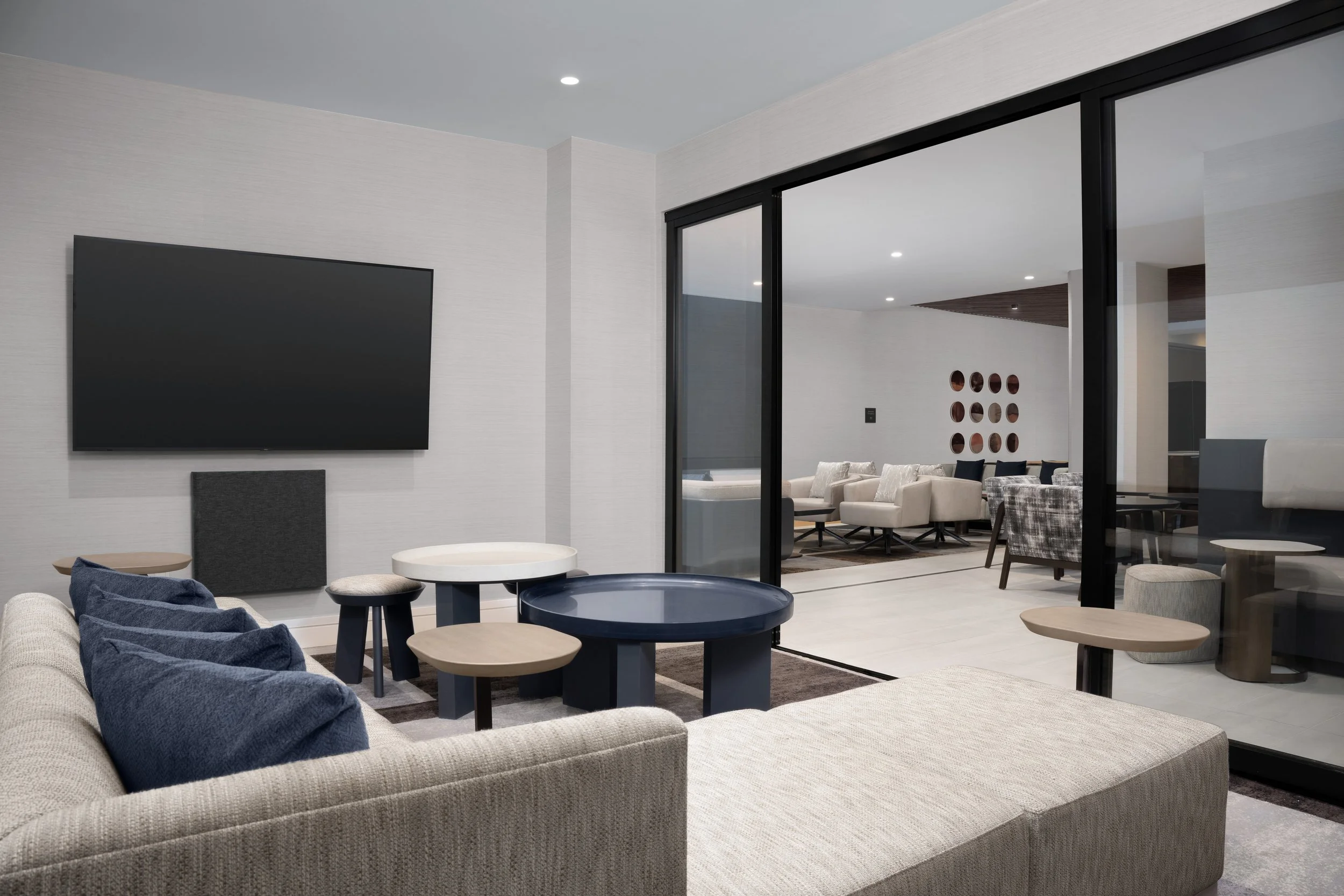 DCANAHF_VA_ARLINGTON_HILTON_HUB_MEETINGROOM3.jpg