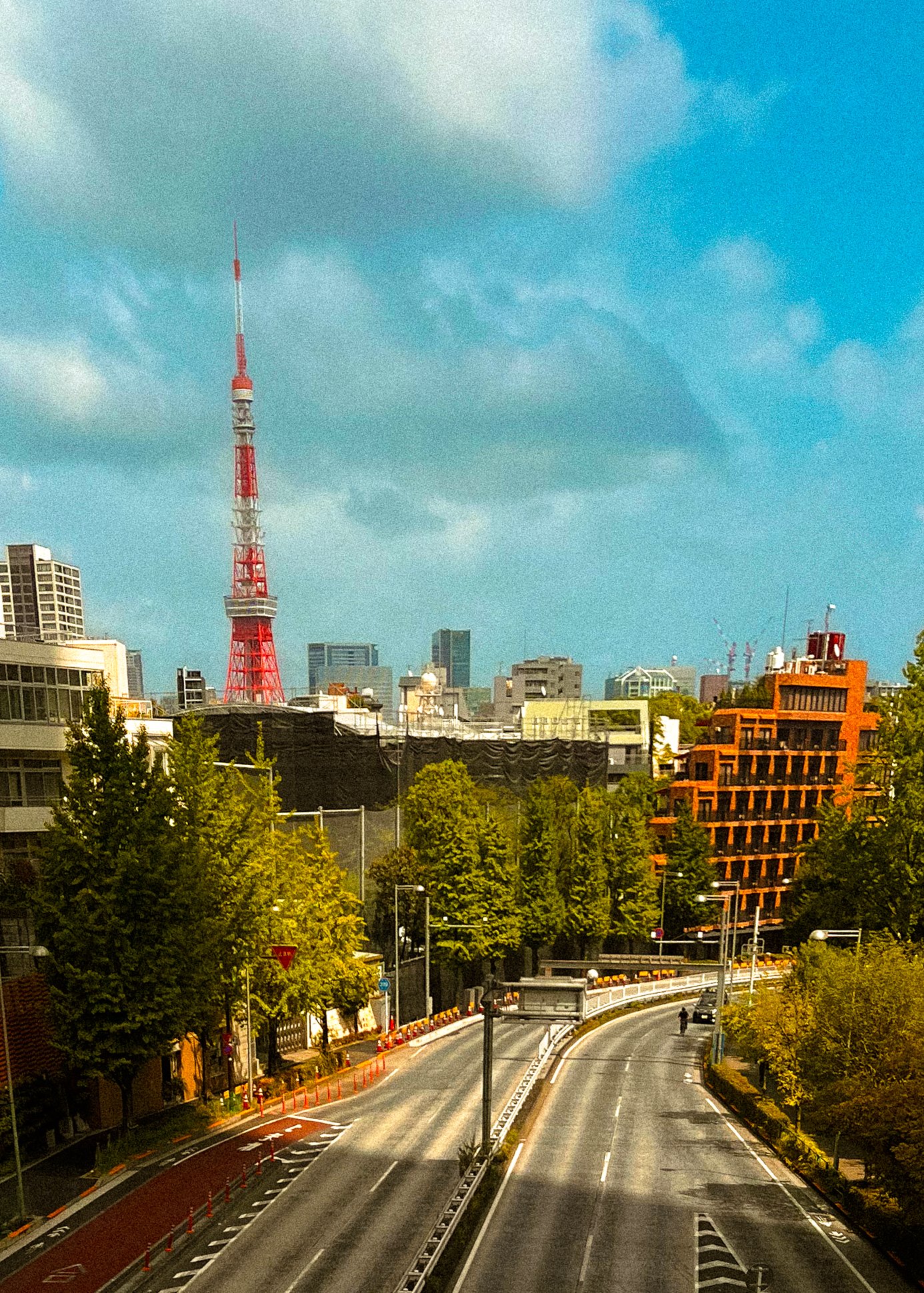 "Love from Roppongi Hills", Tokyo
Print Sizes Available: 4X6, 5X7, 8X12
Quantity: 2, 3, 1 Framed