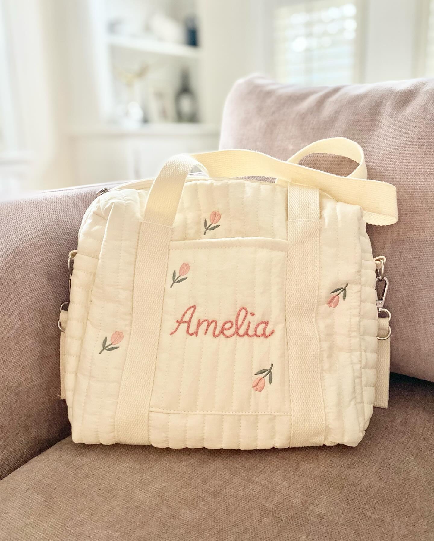 Tulip Stroller Bag for this California girl! 🌷☀️ Can&rsquo;t you picture her strolling down the streets of LA with all her fav baby essentials in tow?! We love this bag!

Welcome to the world sweet Amelia! 💕