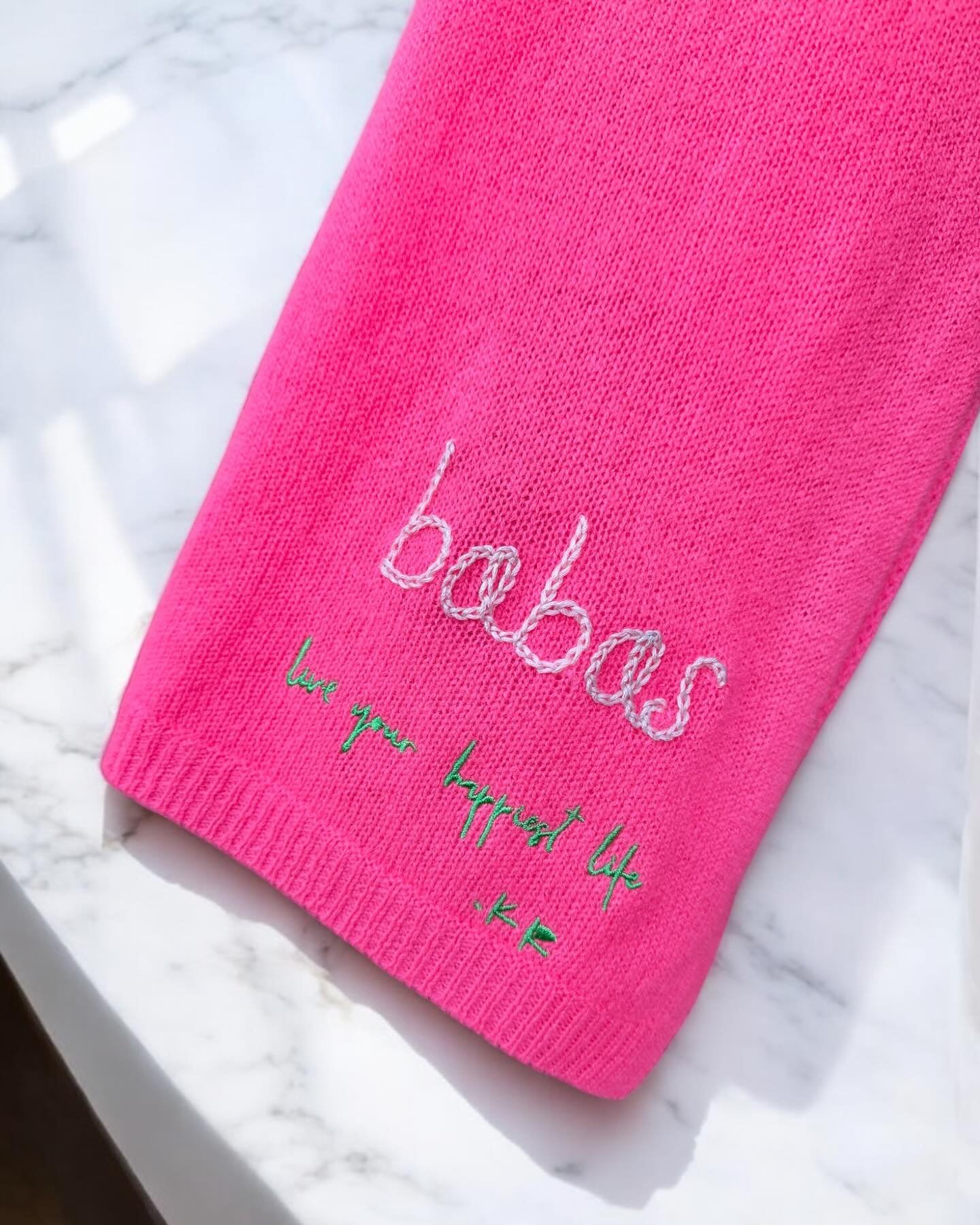 This daughter chose the sweetest way to thank &ldquo;Babas&rdquo; for an incredible stay in Florida☀️🩷

Shoutout to @kerri.rosenthal for the most gorgeous cashmere canvas 😍💛
