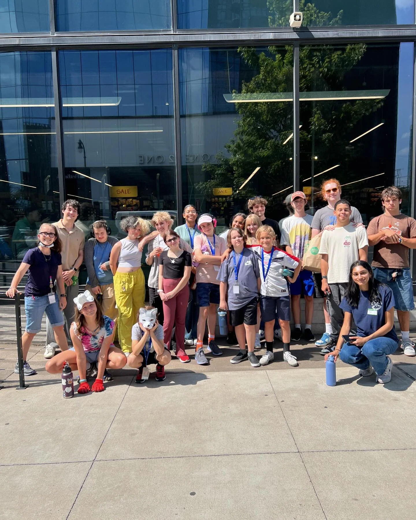 Education is the KEY 🔑

Our founders recently visited a school in Nashville to conduct a workshop about food insecurity. Students learned more about what food insecurity means, why it exists, and what we can do to stop it. 

We are dedicated to maki