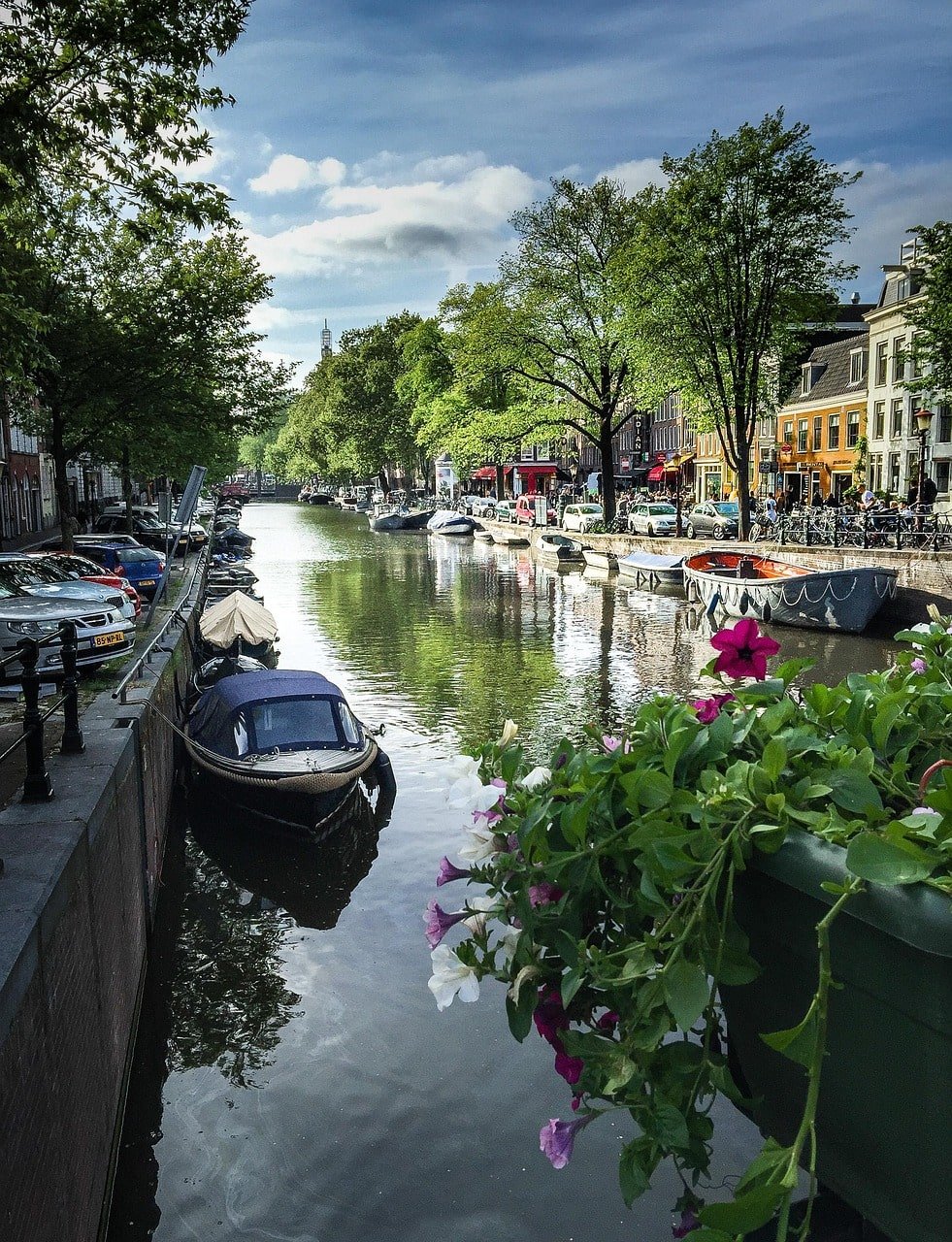 amsterdam-2433023_1280-min.jpg