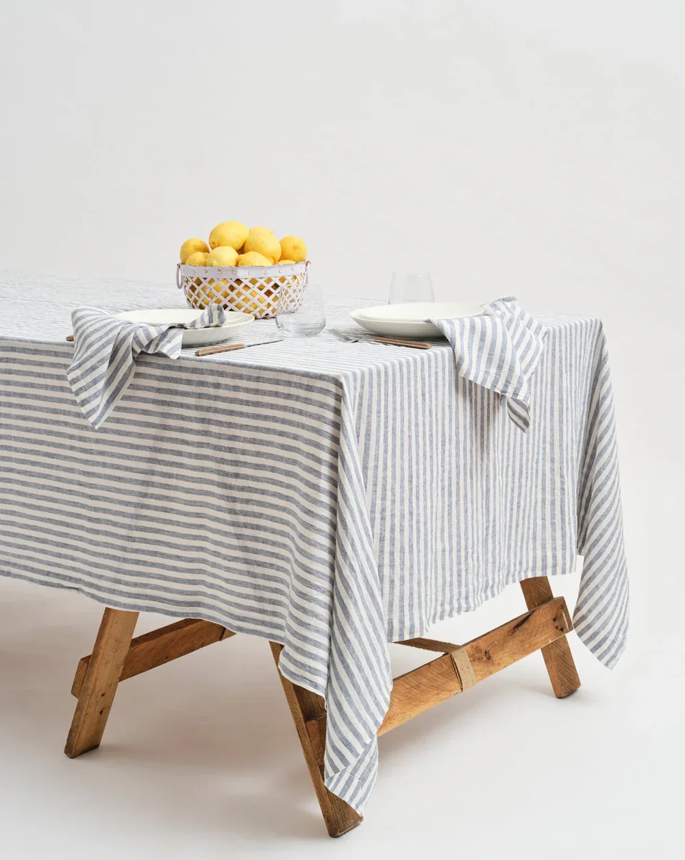 inspired-table-blue-stripe-napkin_3.webp