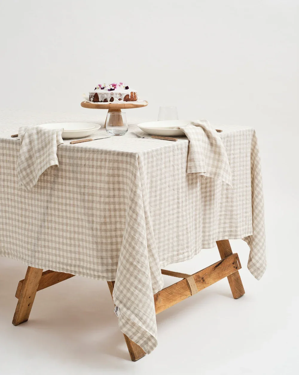 inspired-table-gingham-napkin_2.webp