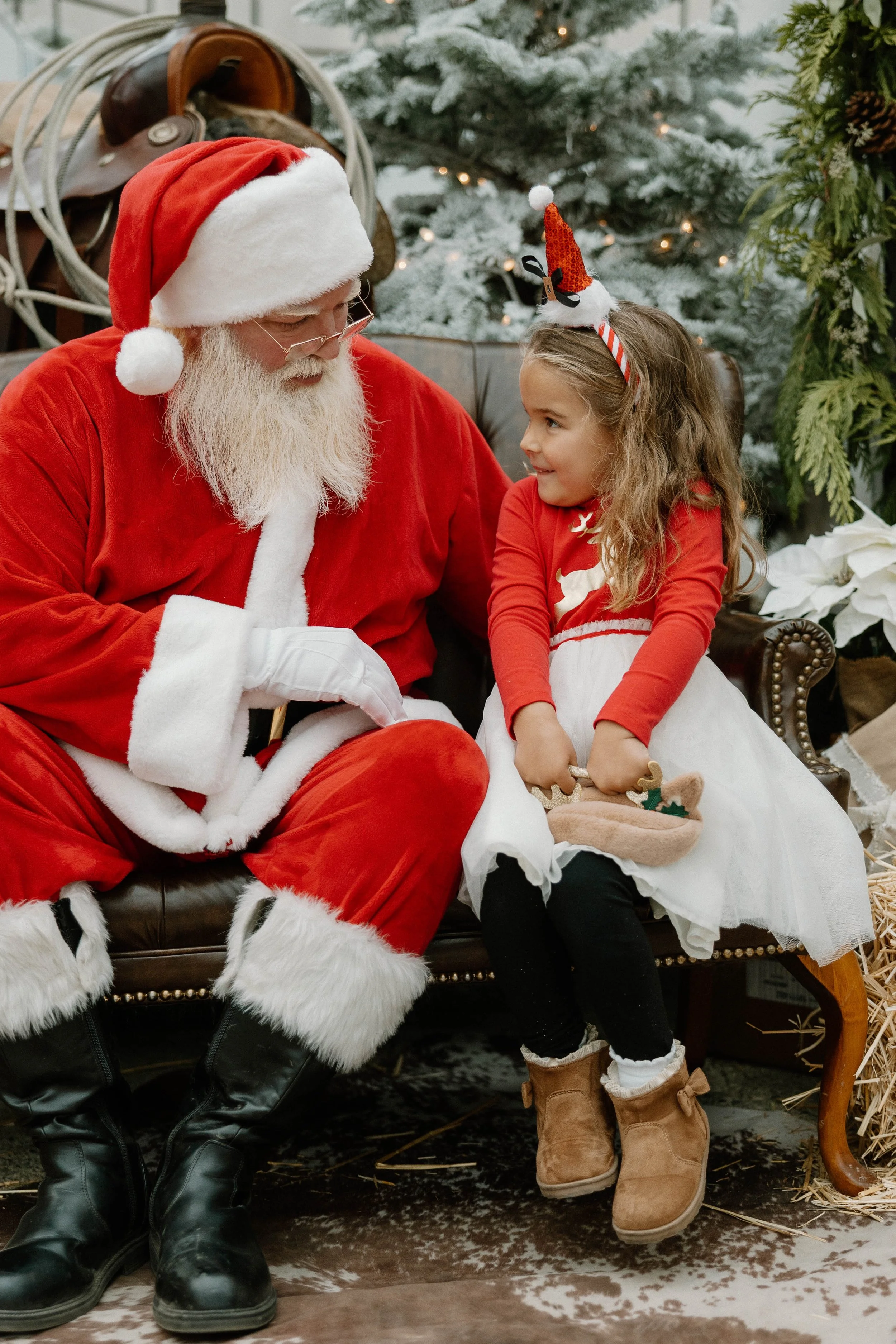 ginapaulson-2025-santa-SZANIEWSKI-26.jpg