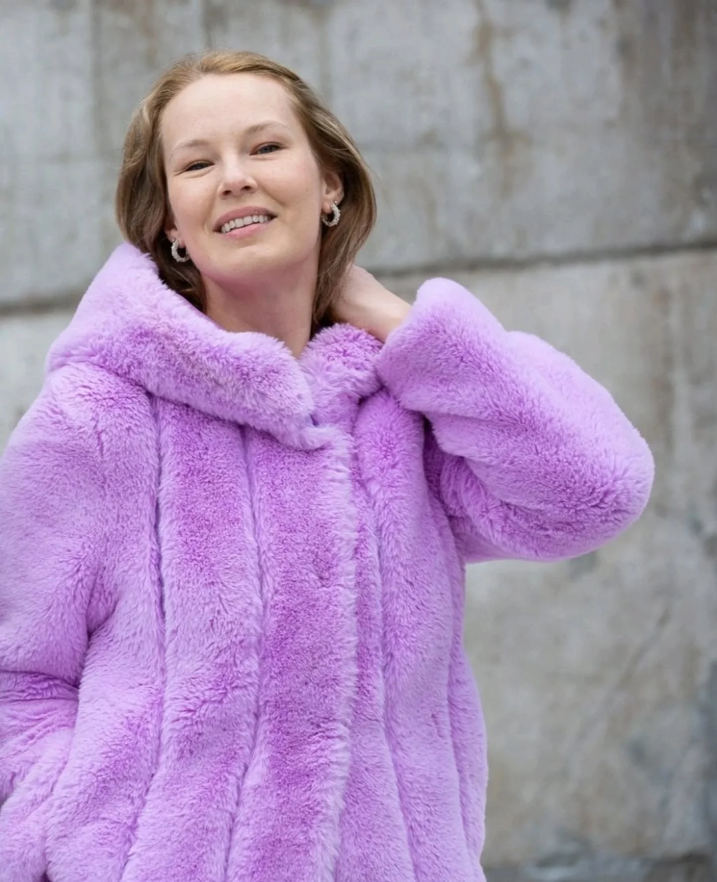 Jag har f&aring;tt h&ouml;ra att jag &auml;r alldeles f&ouml;r dyr.
Blivit j&auml;mf&ouml;rd med andra som tar mindre.

&ldquo;Eh va, hur kan du ta s&aring; mycket betalt n&auml;r X tar h&auml;lften? &Auml;r du med extra guldkant eller varf&ouml;r &a