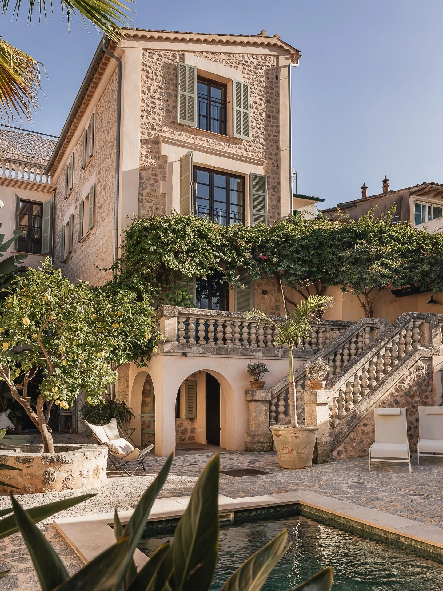 Lately, social media feels saturated with perfection.
AI-generated homes, dream scenarios, flawless light.

And I find myself both impressed and uneasy.

I&rsquo;m genuinely amazed by what can be created today &mdash; the imagination, the speed, the 