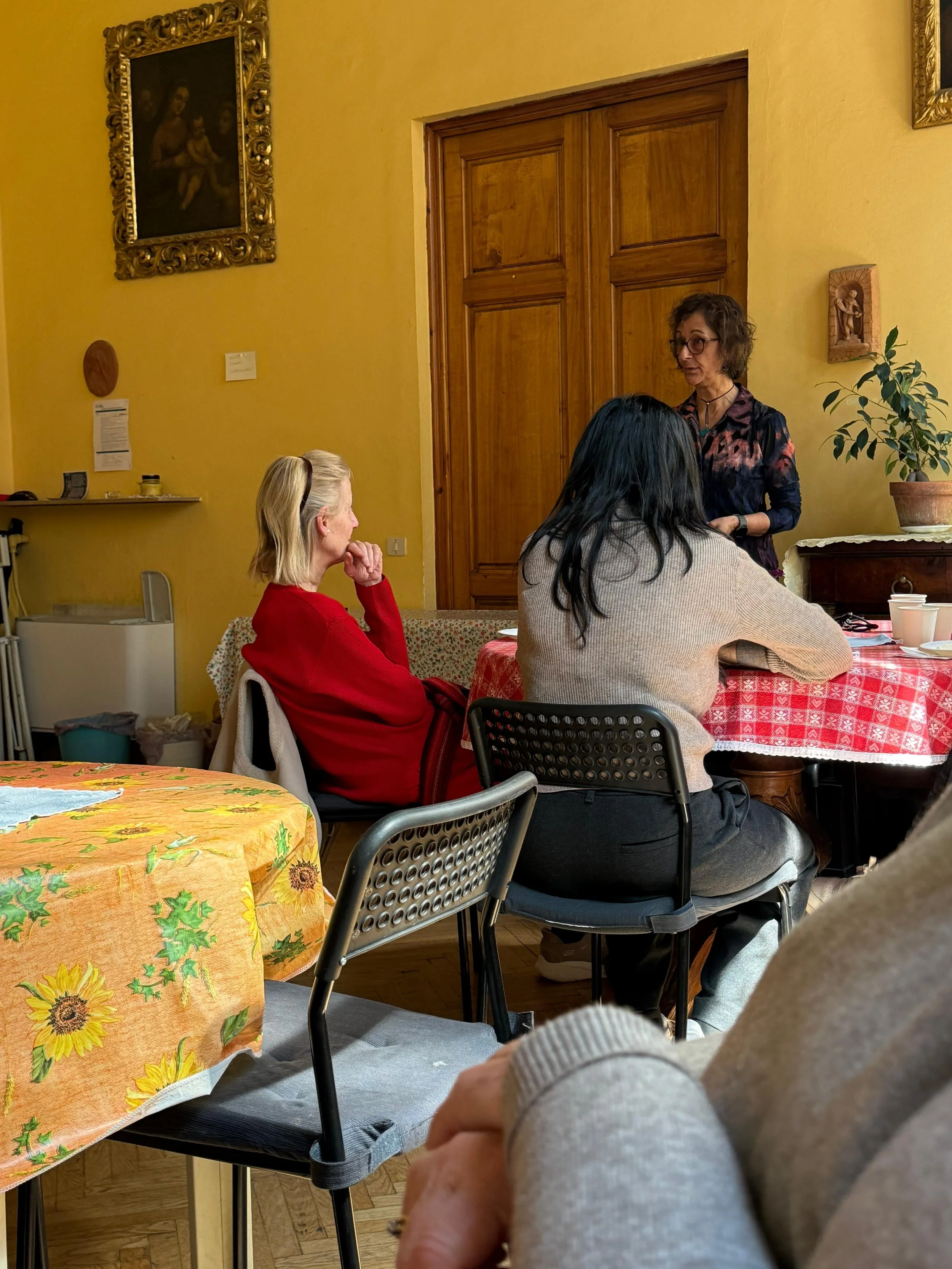 Bernadette welcoming everyone annd introducing our first Brunch