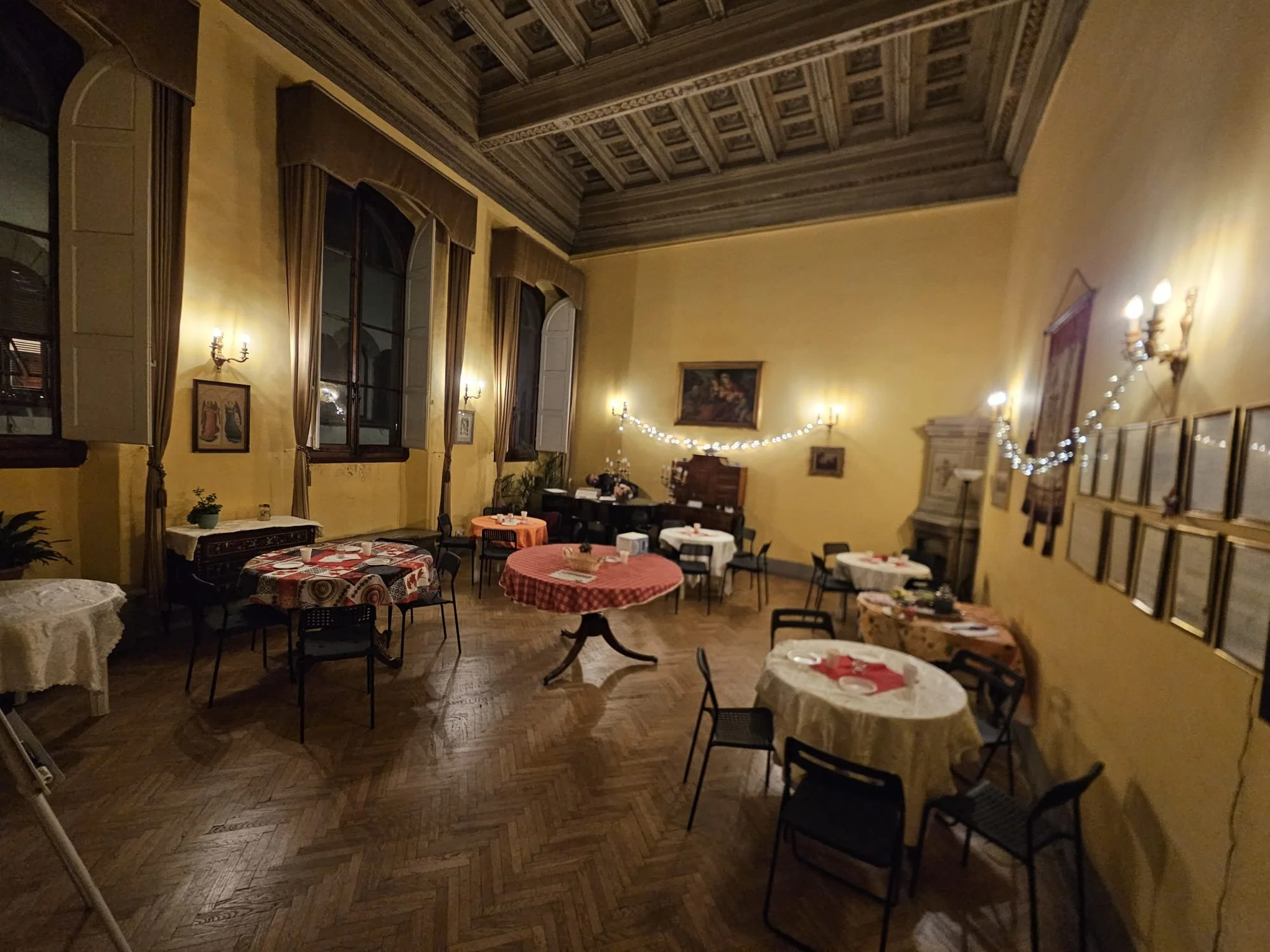 Getting the Salone ready for the Valentine's Day Quiz