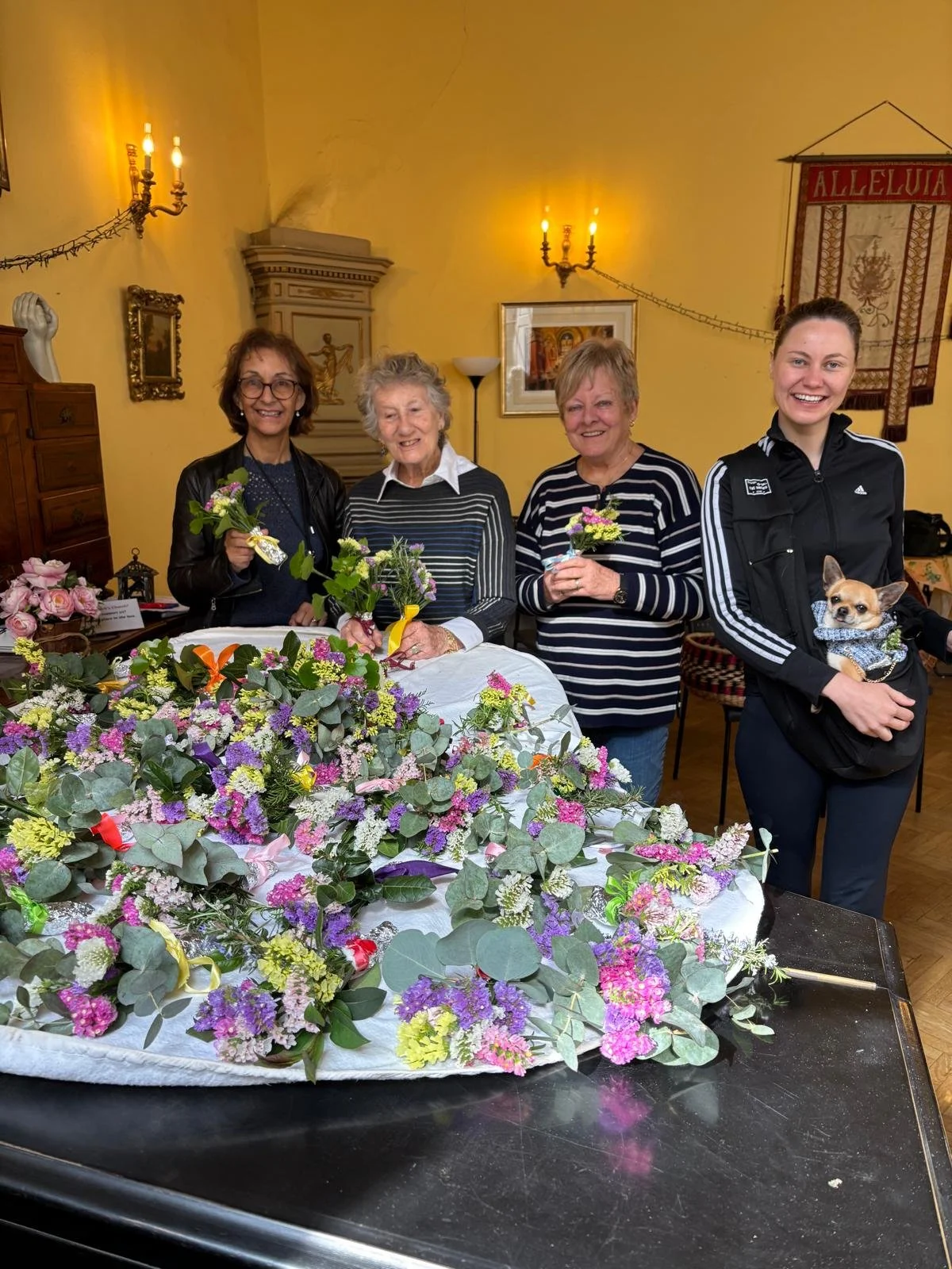 Thanks to our helpers for preparing little posies for Motheirng Sunday