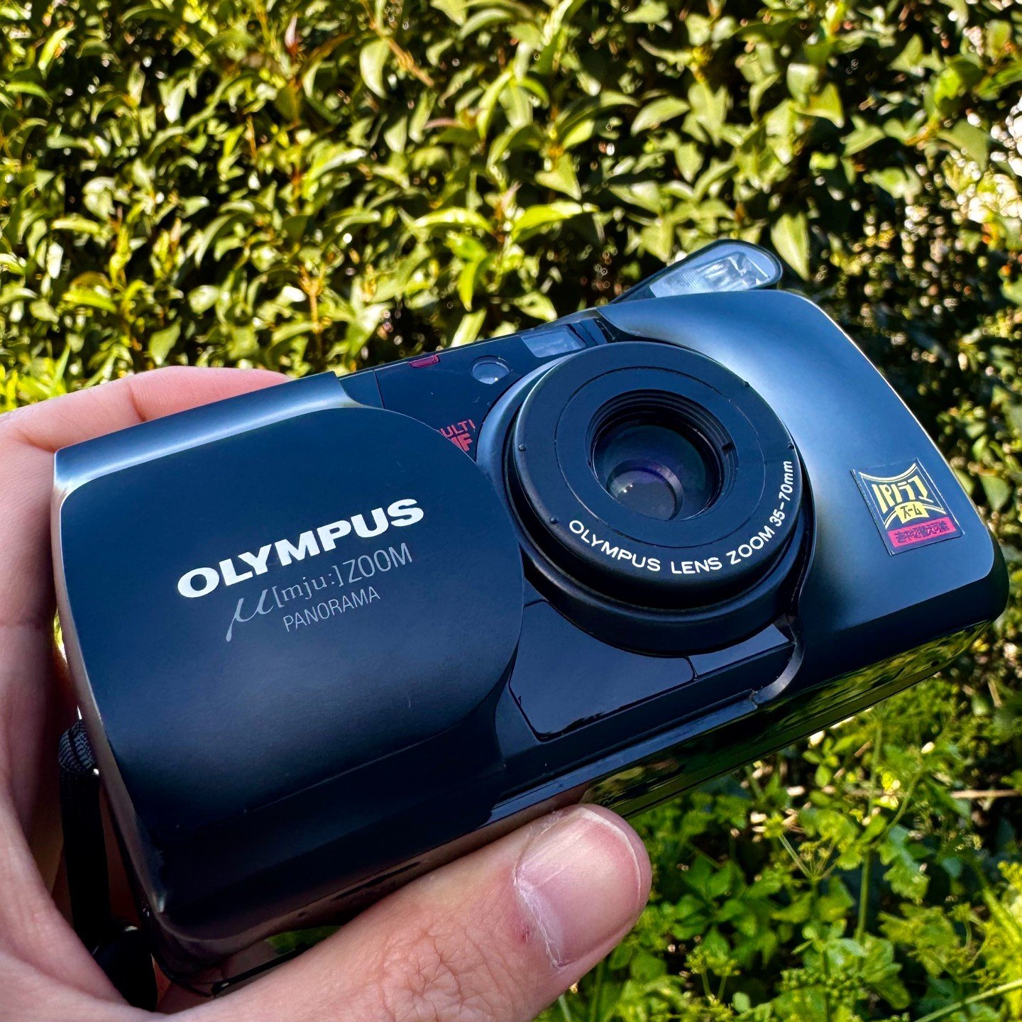*New Arrival* - Olympus mju Zoom is an excellent compact travel camera with a versatile 35-70mm zoom lens, weatherproofing, flash and a panoramic mask perfect for landscape photos (see slide 5). For sale now in the link in bio.
.
.
#35mmfilm&nbsp;#ol