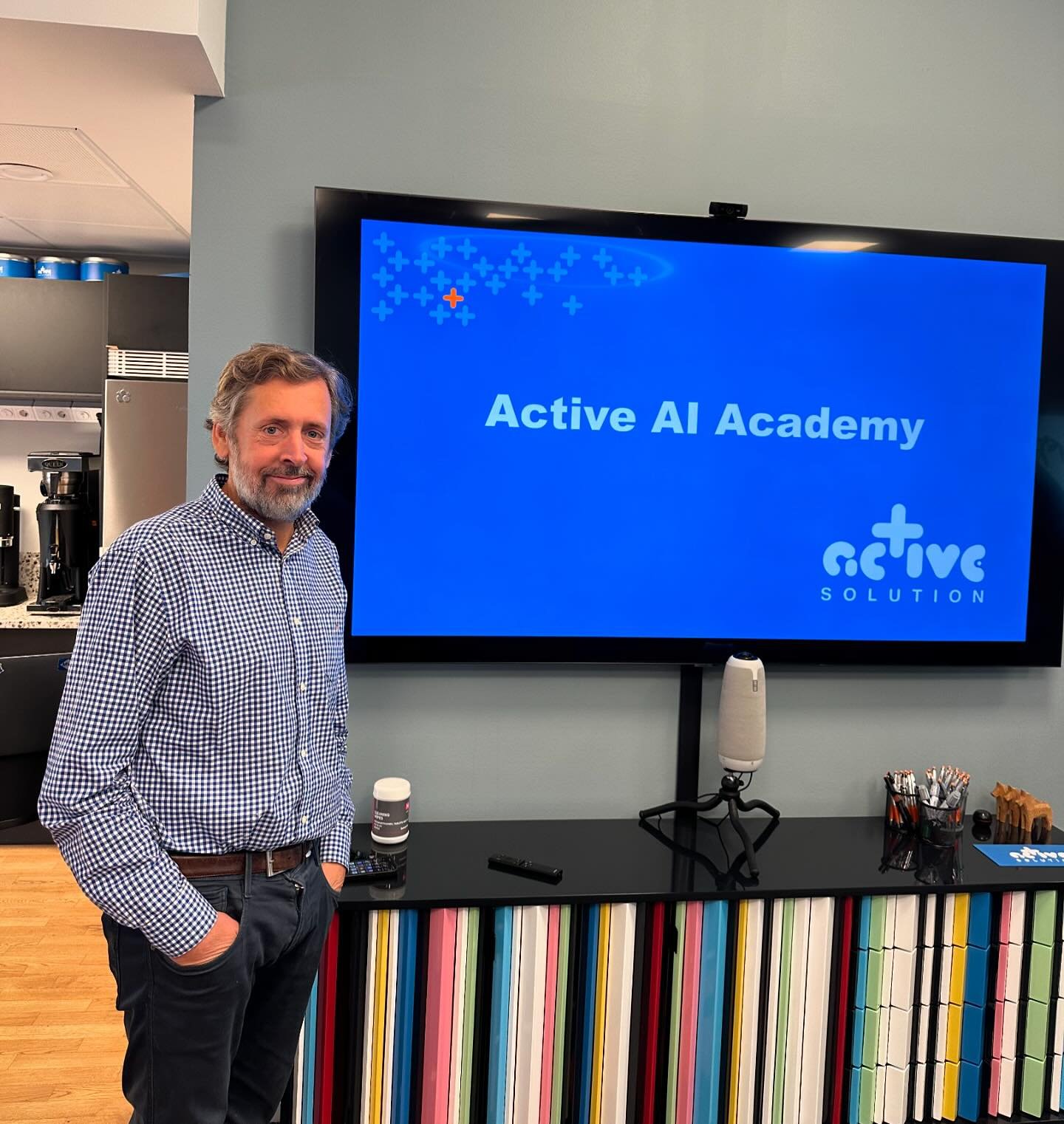 Nu har andra rundan av Active AI Academy dragit ig&aring;ng! 💡

Active AI Academy &auml;r en intern kurs som v&aring;ra kollegor Robert Folkesson, Jakob Ehn och Alan Smith utformat. Genom &aring;tta tillf&auml;llen med workshops, labbar och f&ouml;r