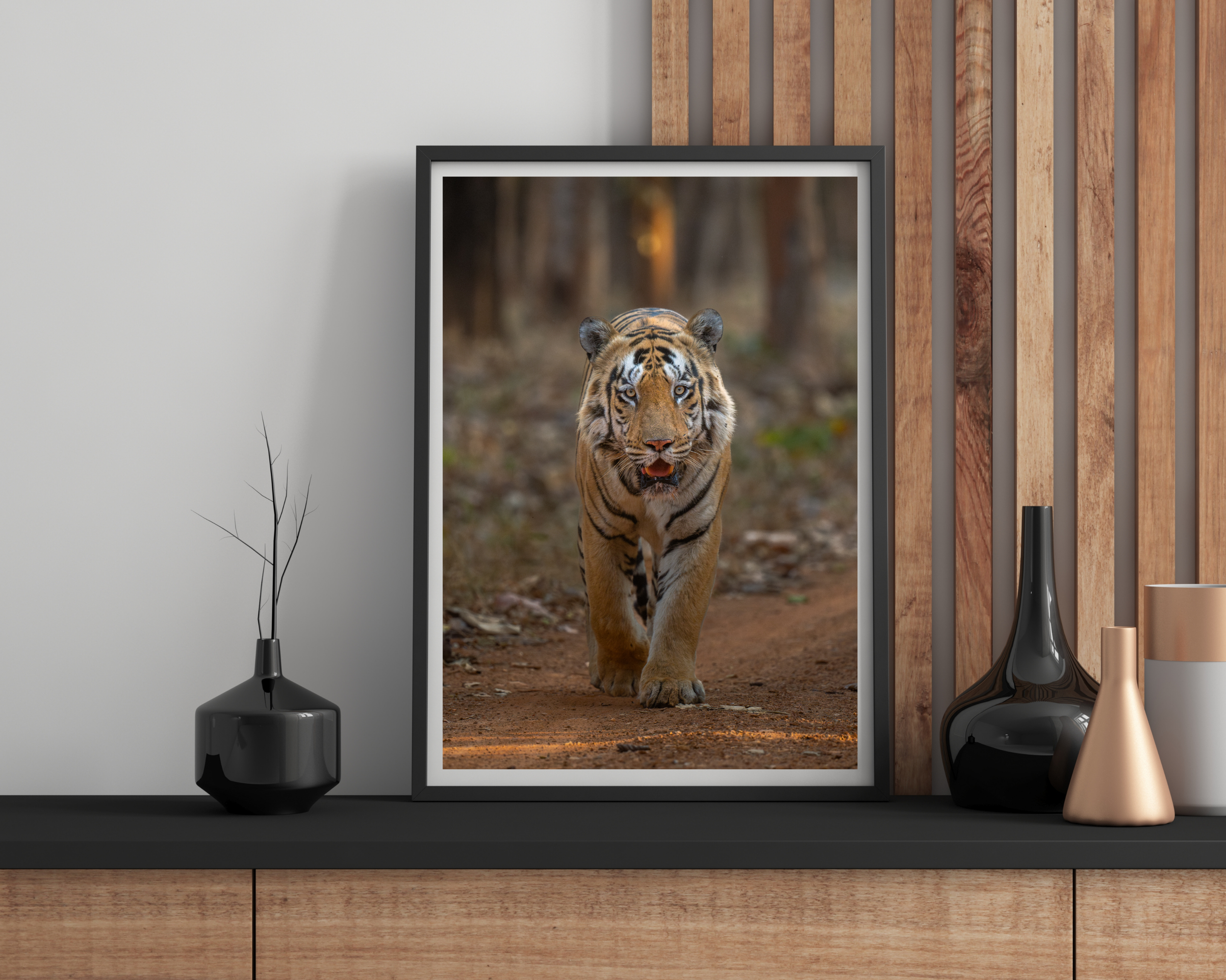 Vertical frame on square size.png