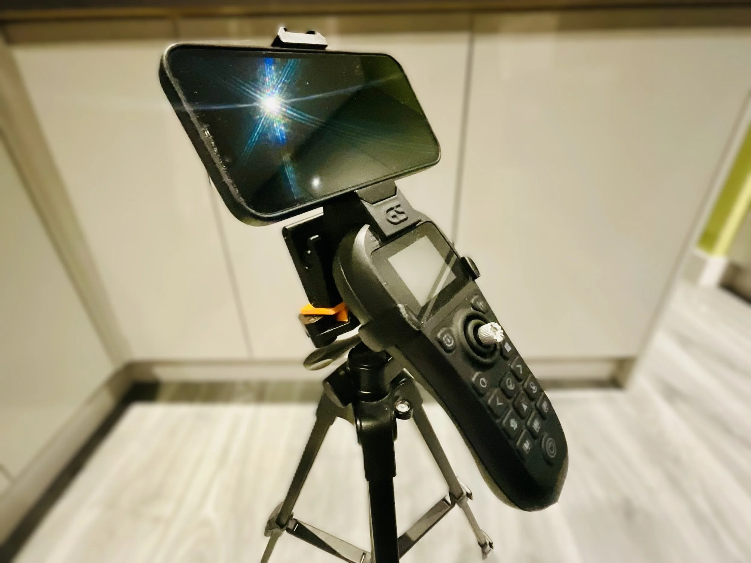 Vulcan Mini Phone Mount for Controller - PRE ORDER