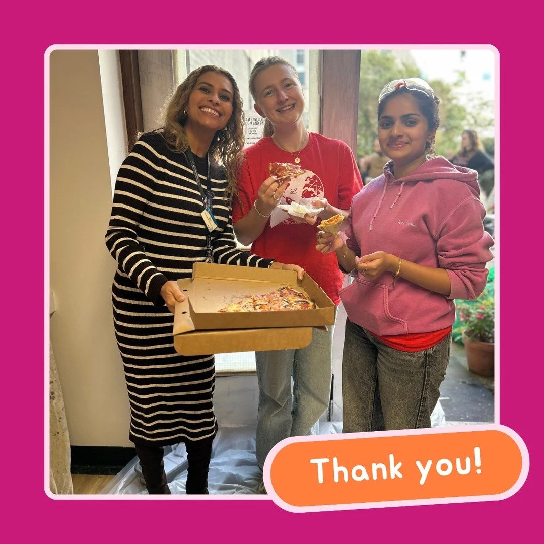 🌿 Last week, the fabulous team from Eli Lilly came to spend the day volunteering in our wellbeing garden and helped to create a herb garden that will be used by our catering team. They even tucked in to a freshly made pizza from our caf&eacute; just