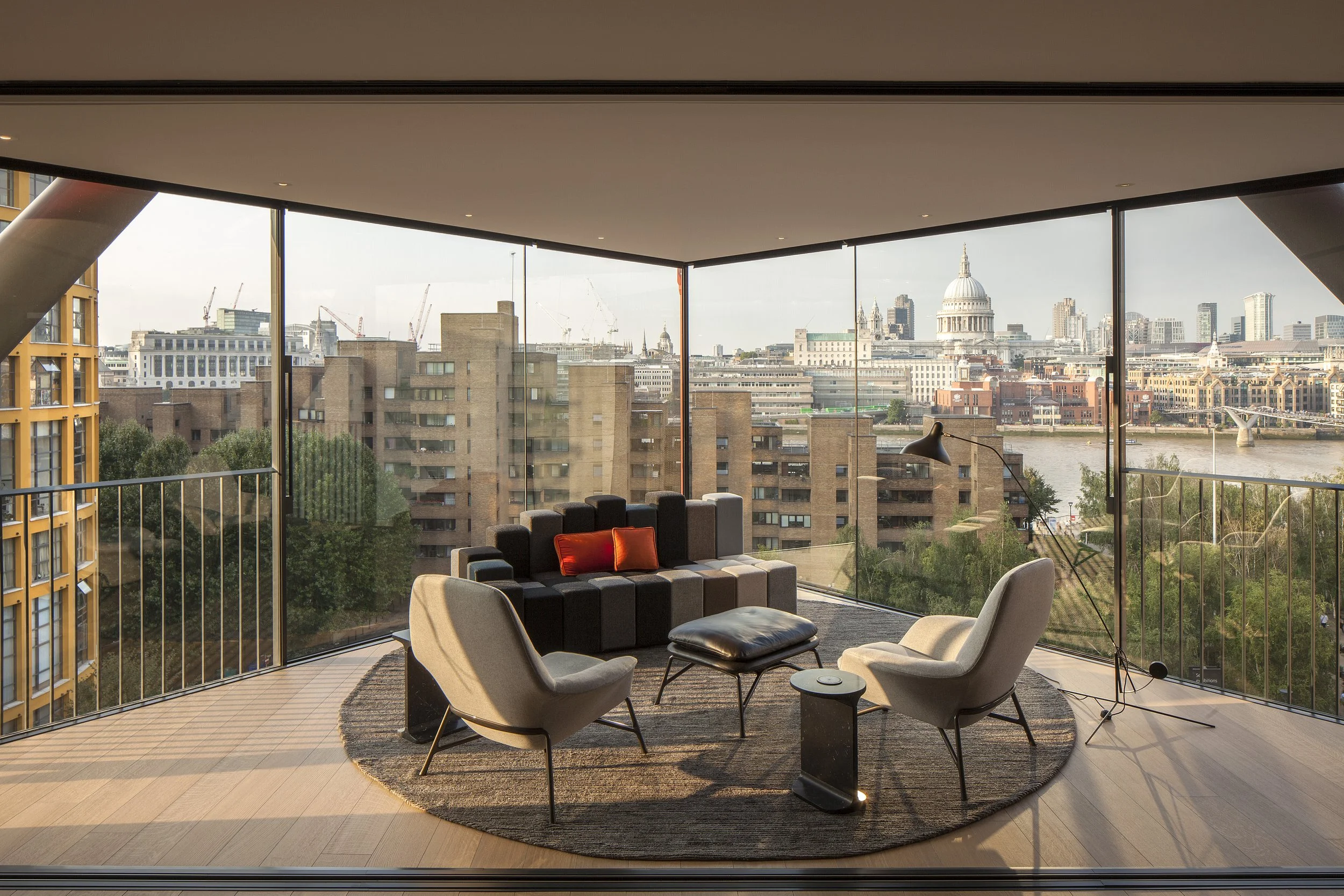 Smith Maloney Hillier — Luxury london flat overlooking river Thames
