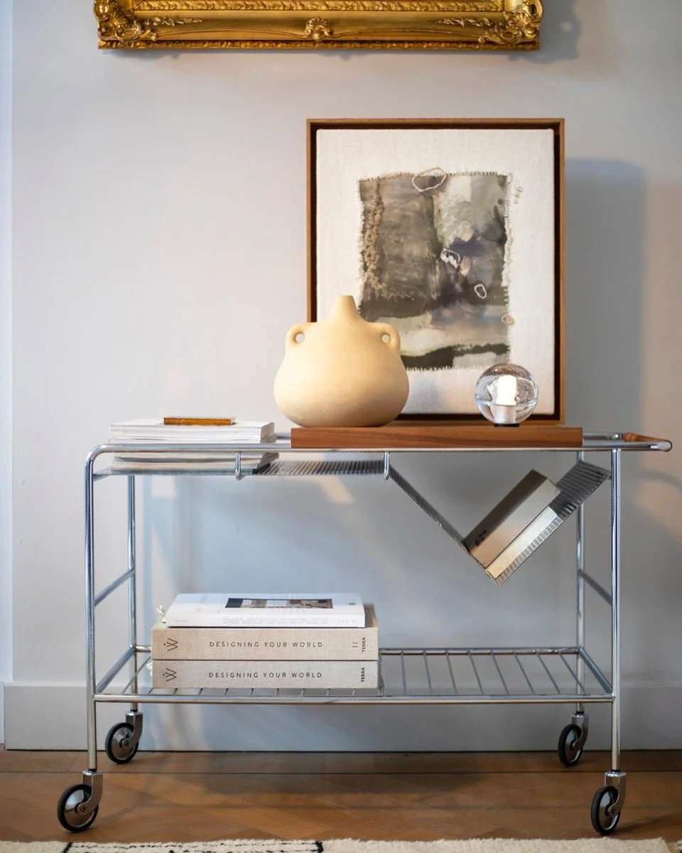 Curated items by Binnenvorm - Find all details on @residencenl magazine - October edition, n7.

Photos by @esther_quelle, Artpwork @bykatiegraham