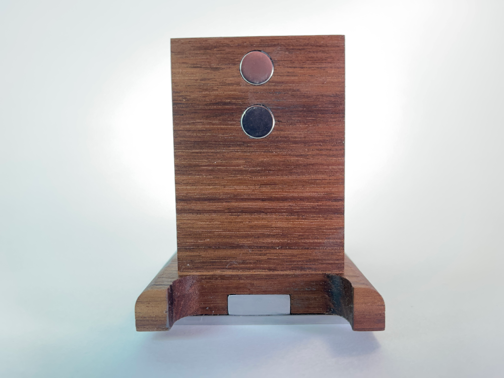 v2_walnut_whitebg_front_sml.png