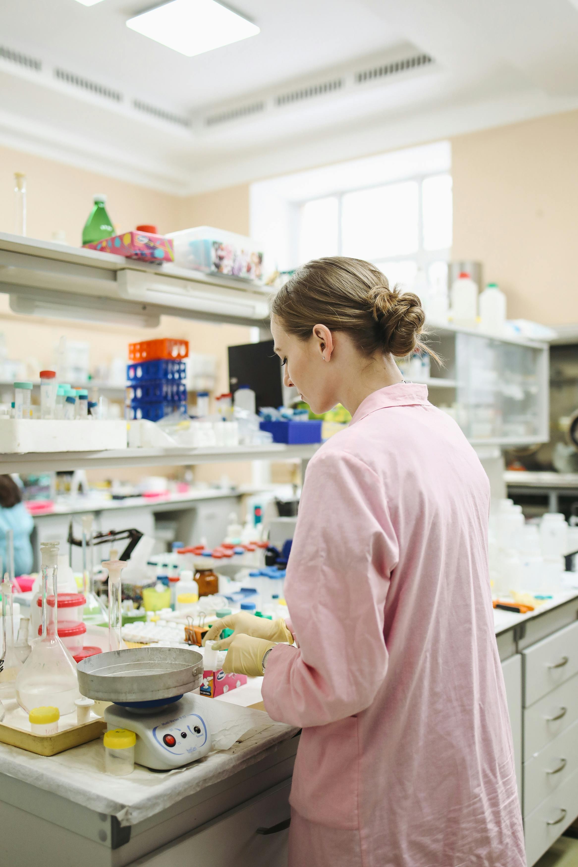 Women scientist in lab
