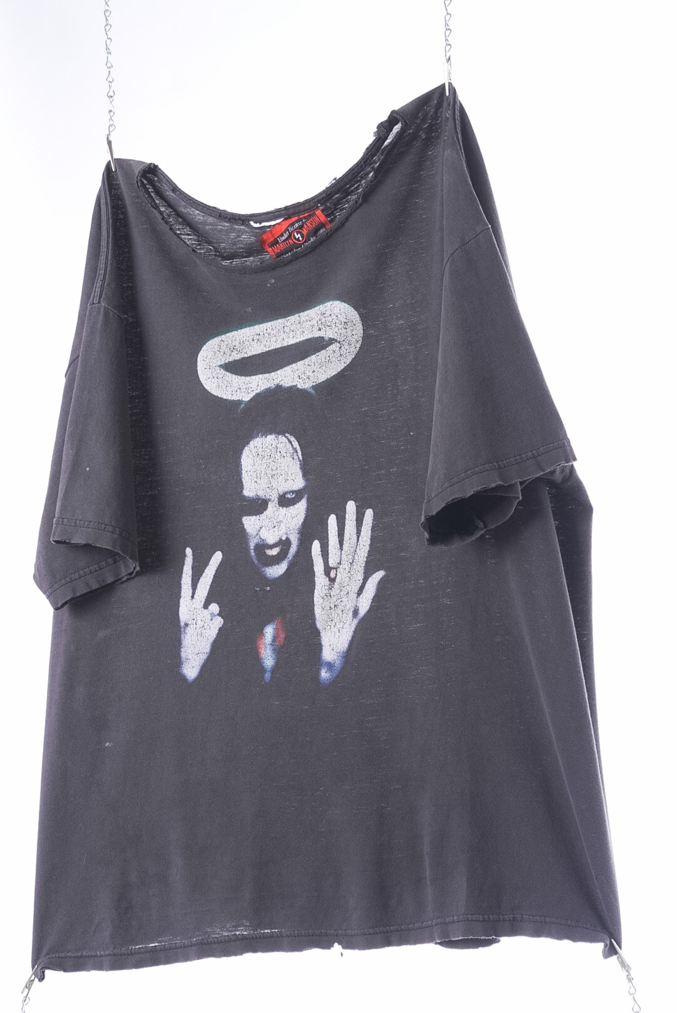 manson middle fingers-06.jpg