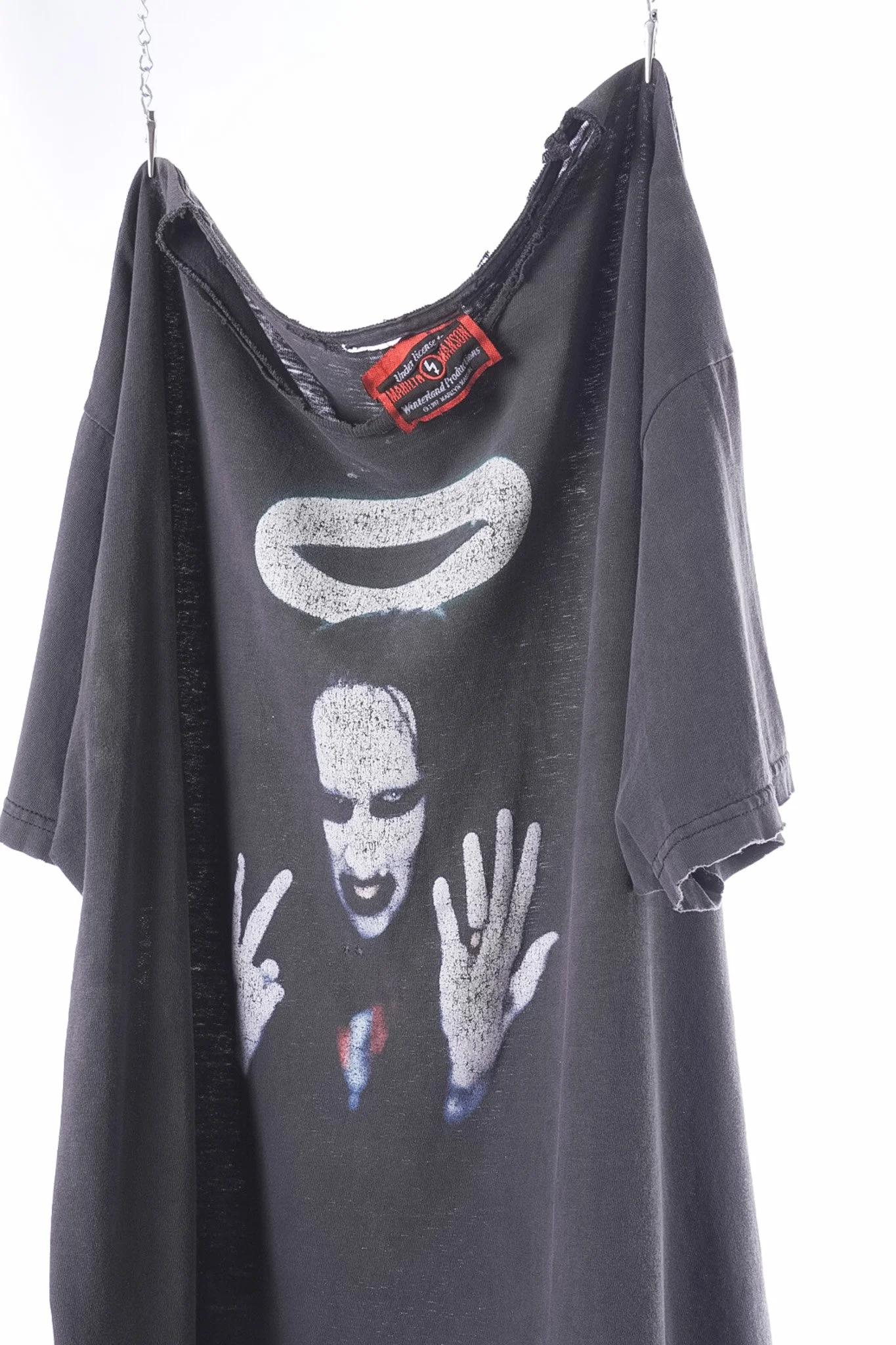 manson middle fingers-03.jpg