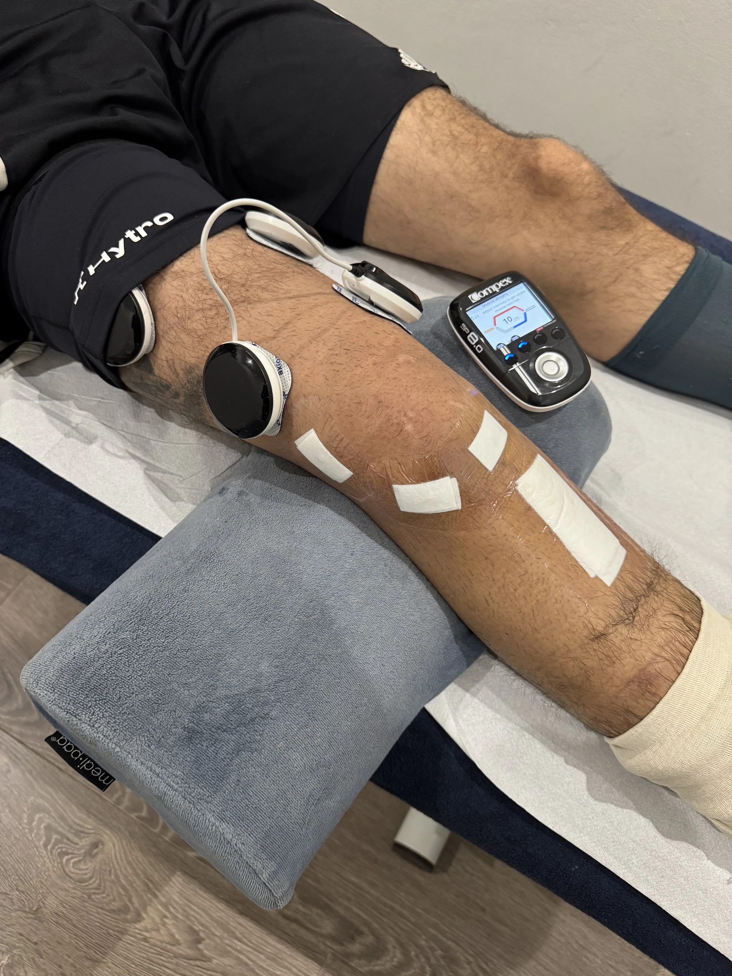 ACL, Compex, Rehab